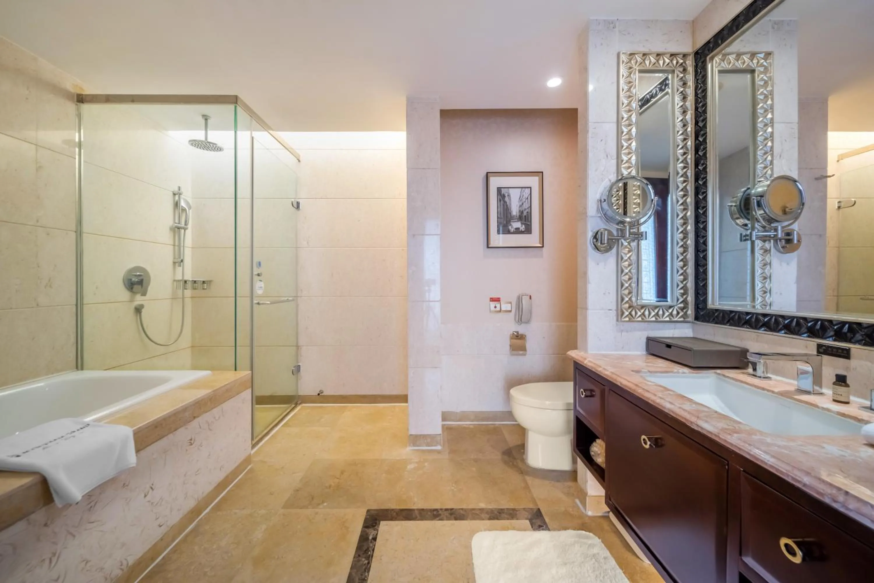 Wyndham Grand Plaza Royale Palace Chengdu