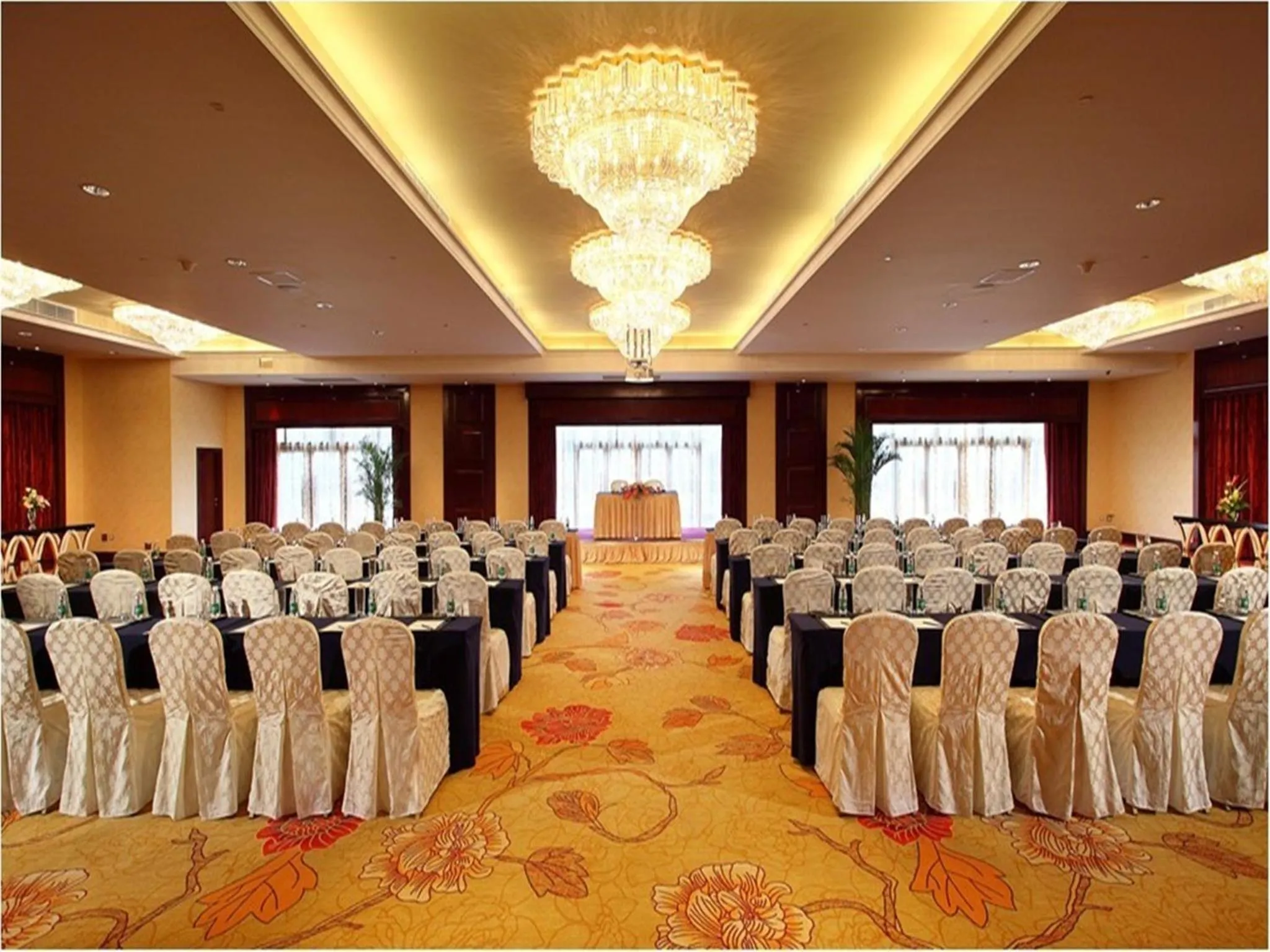 Business facilities in Wyndham Grand Plaza Royale Palace Chengdu