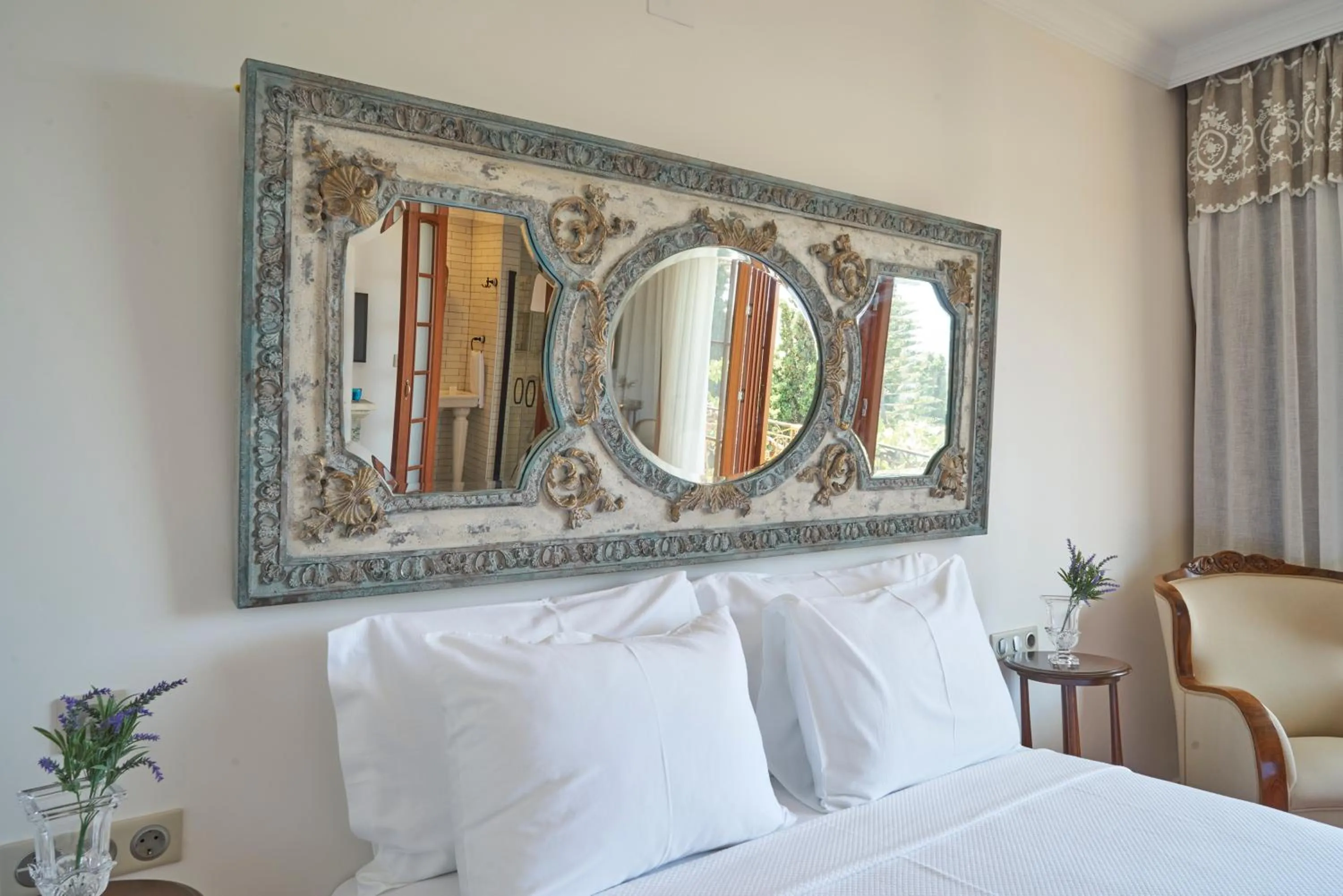 Garden view, Bed in Villa Taraça Alaçatı Romantik Otel