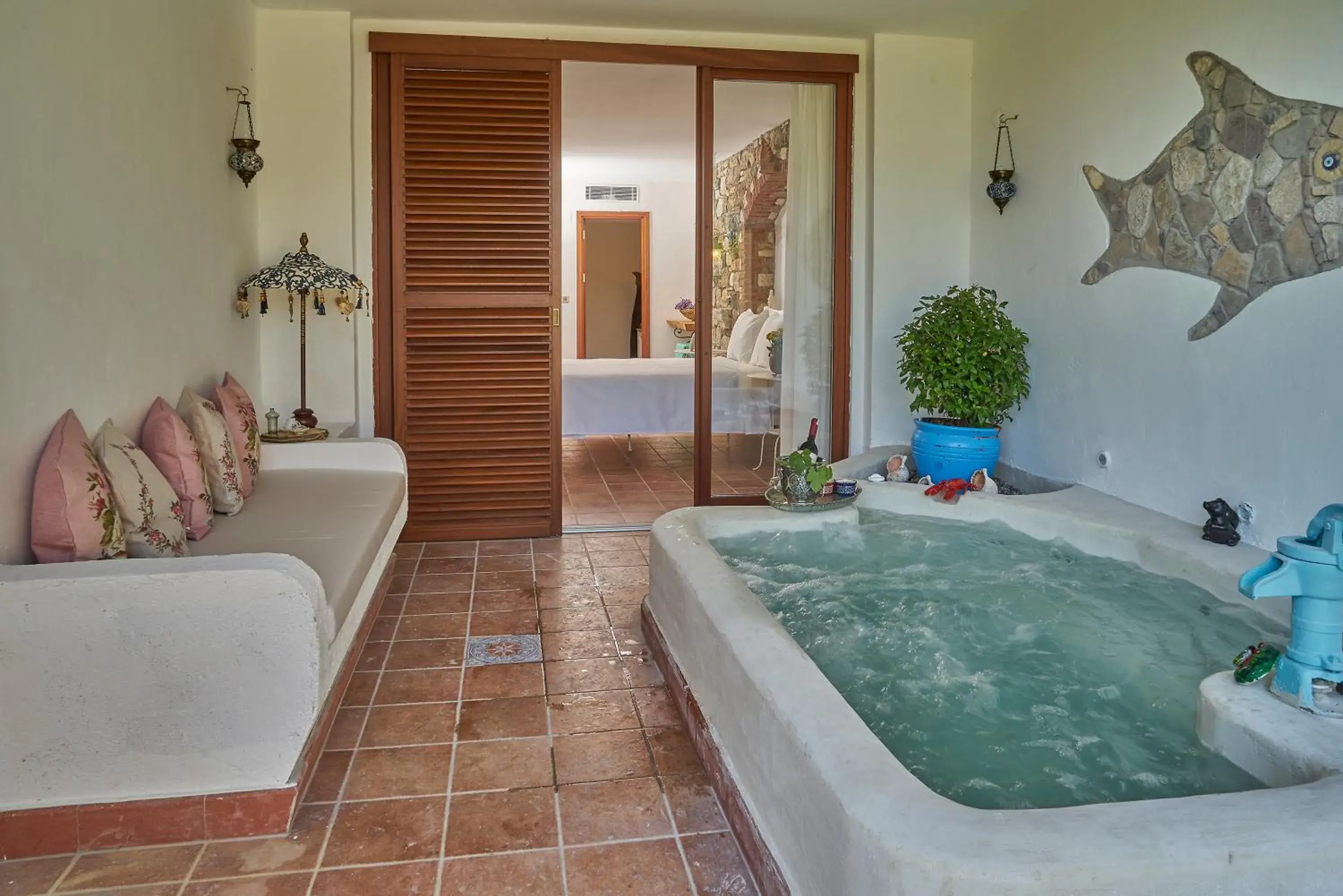 Garden Suite with Spa Bath in Villa Taraça Alaçatı Romantik Otel Garden Suite with Spa Bath in Villa Taraça Alaçatı Romantik Otel