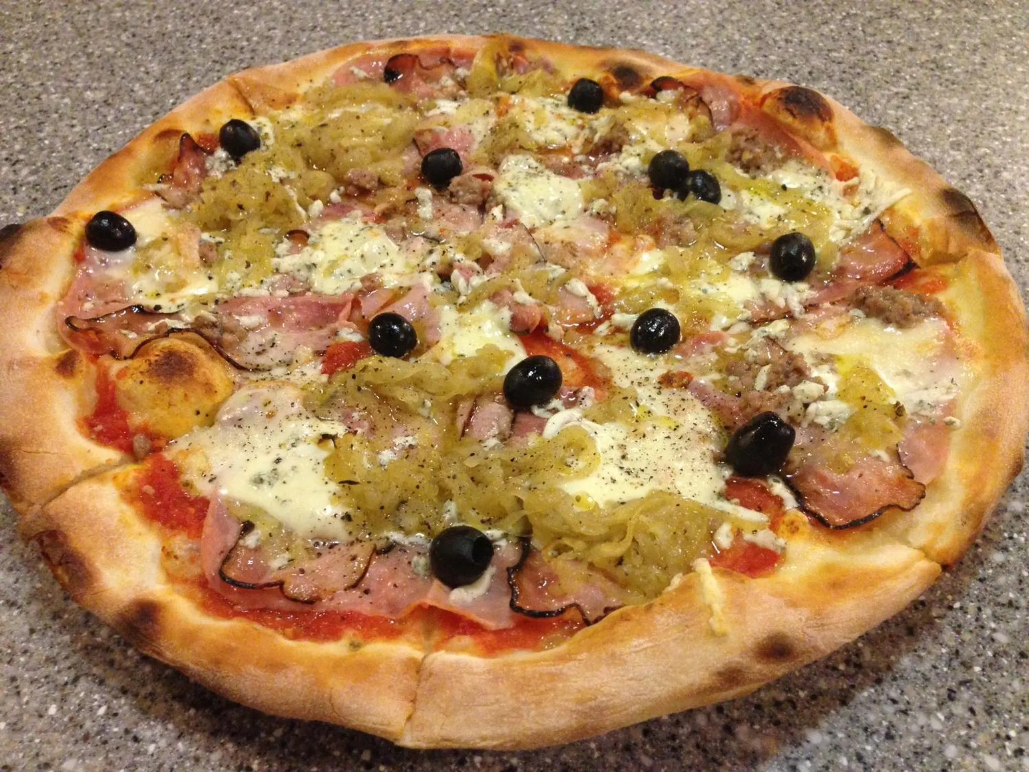 Restaurant/places to eat in Hotel Selsky Dvur