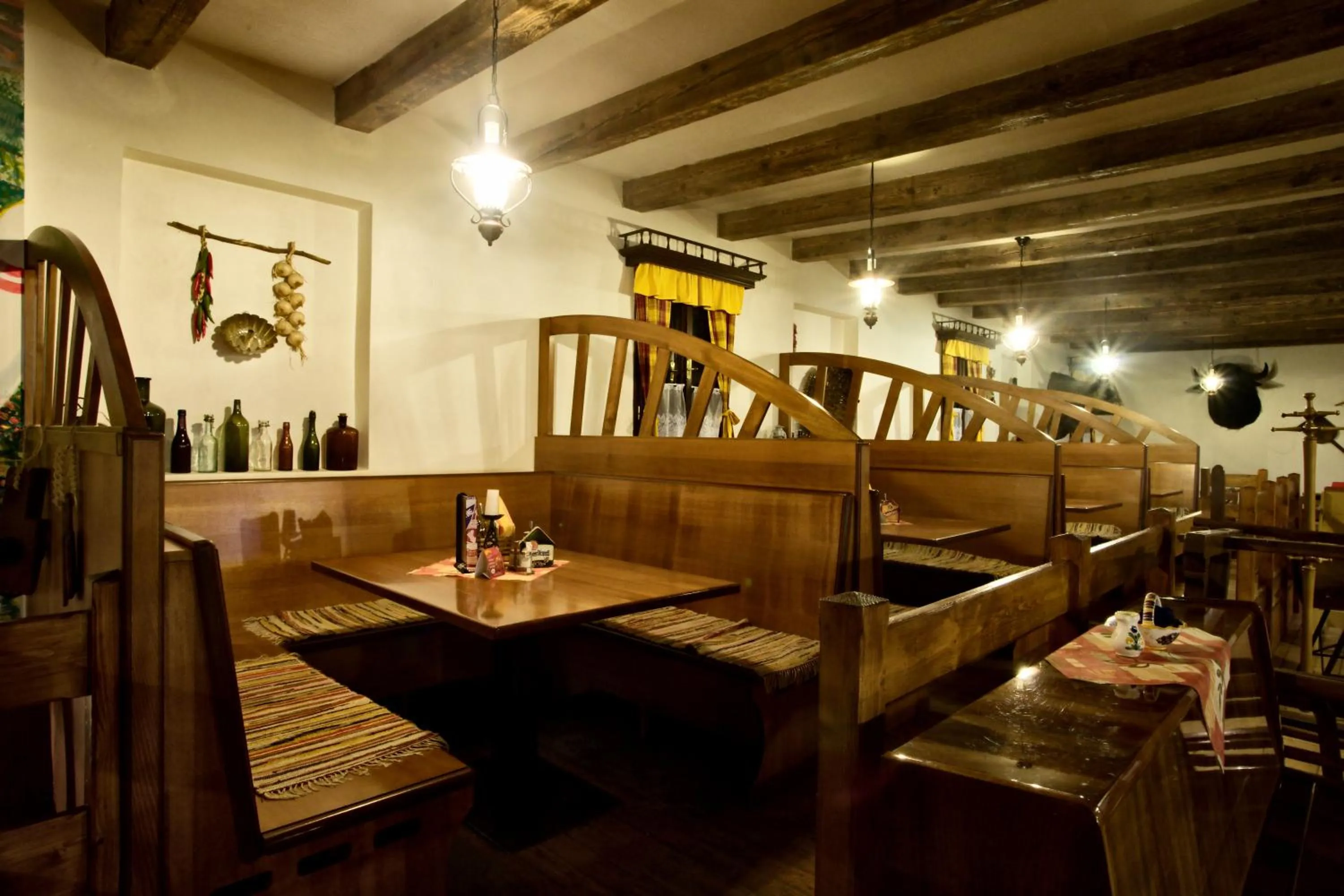 Restaurant/places to eat in Hotel Selsky Dvur