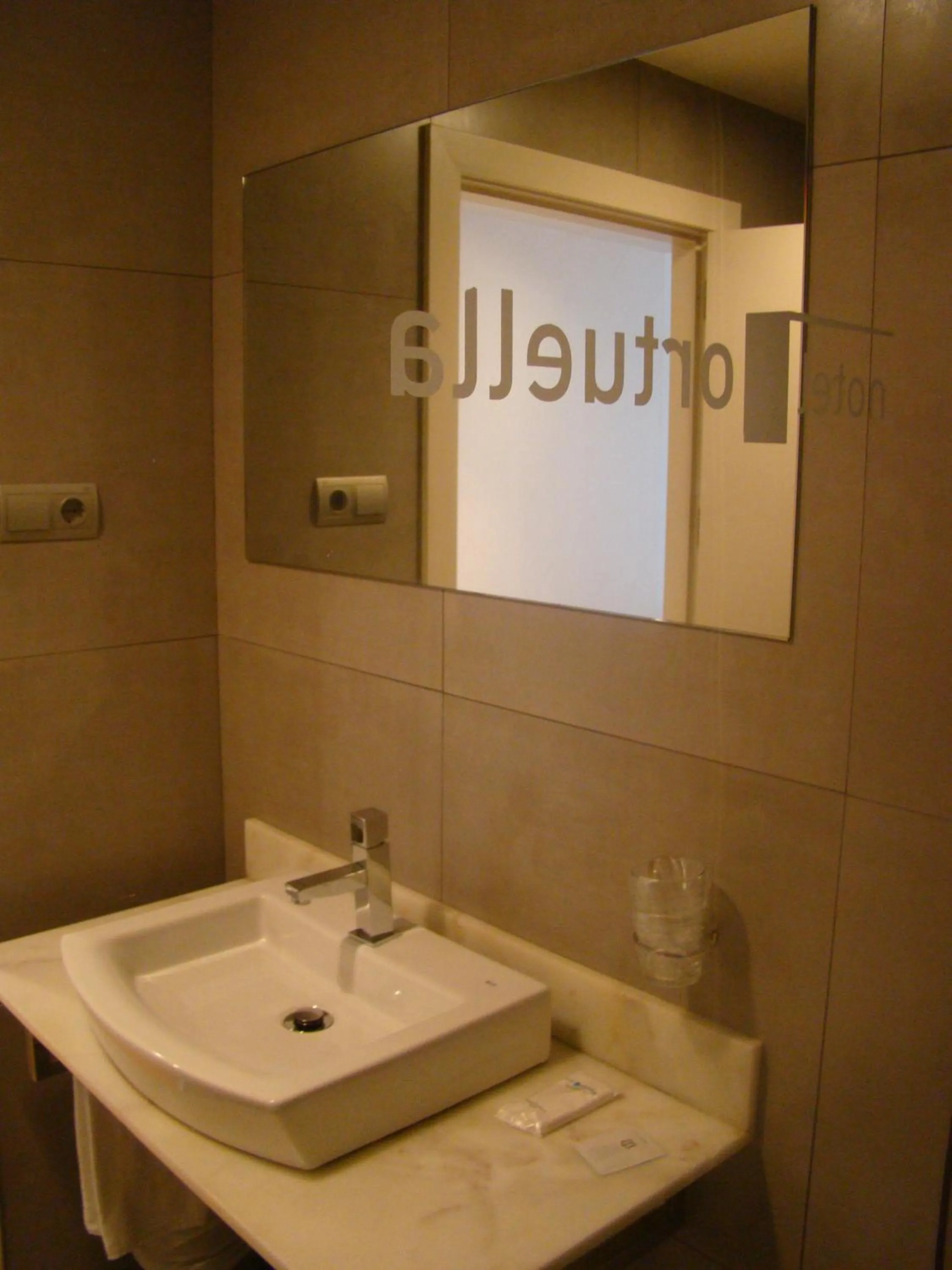 Bathroom in Hotel Ortuella