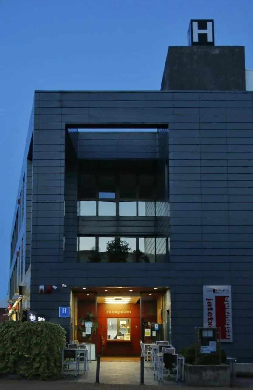 Property building in Hotel Ortuella