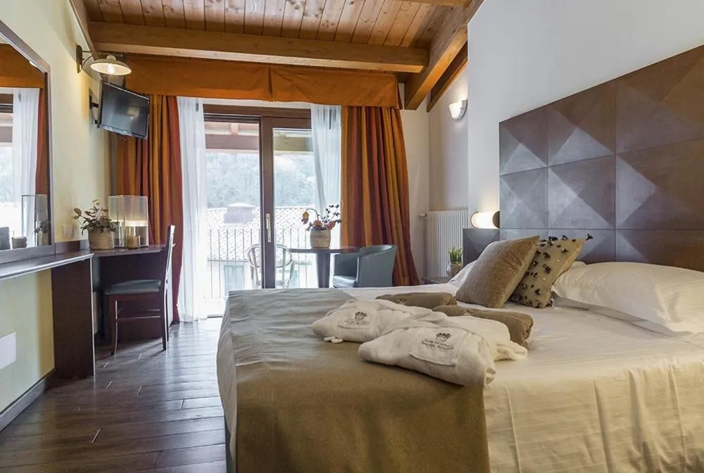 Bed in Hotel Delle Terme Santa Agnese