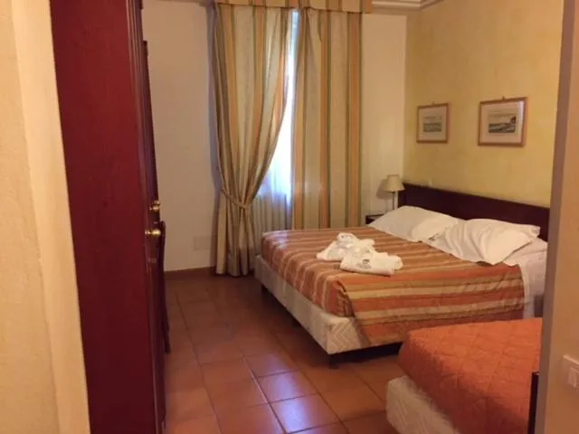 Classic Triple Room in Hotel Delle Terme Santa Agnese