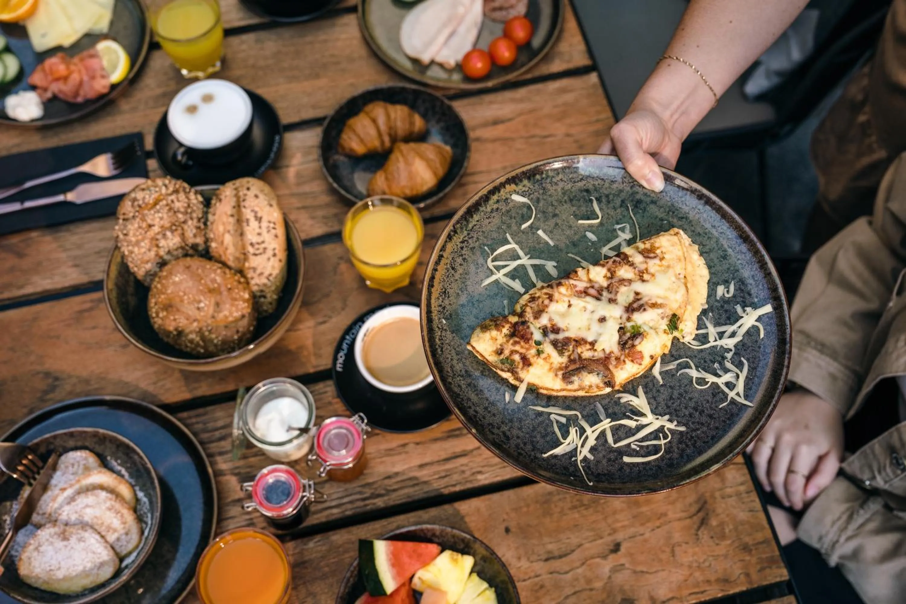 Breakfast in 24 by AvenidA - Mountain Hotel