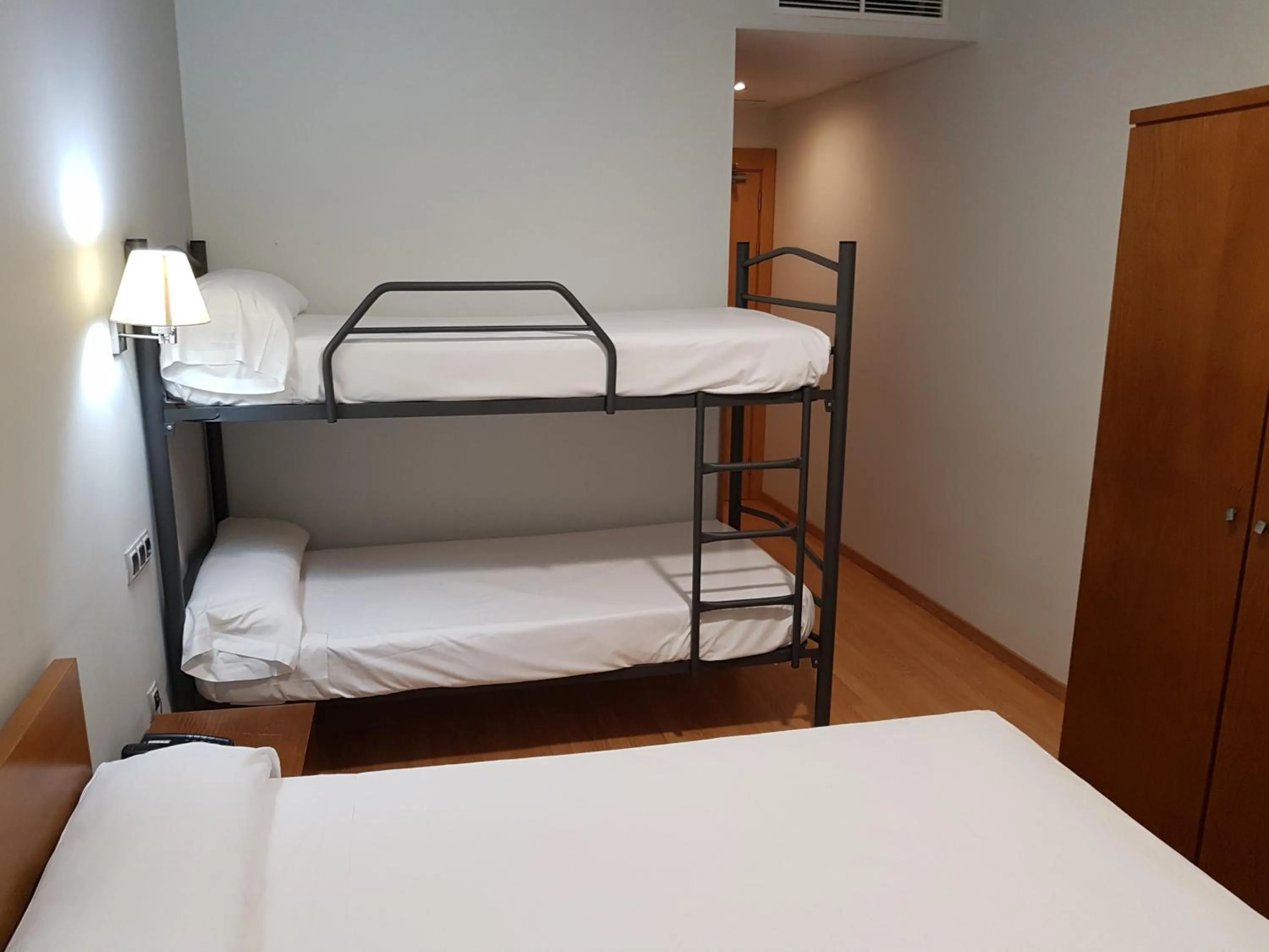 Photo of the whole room, Bunk Bed in Hotel Ciudad de Corella