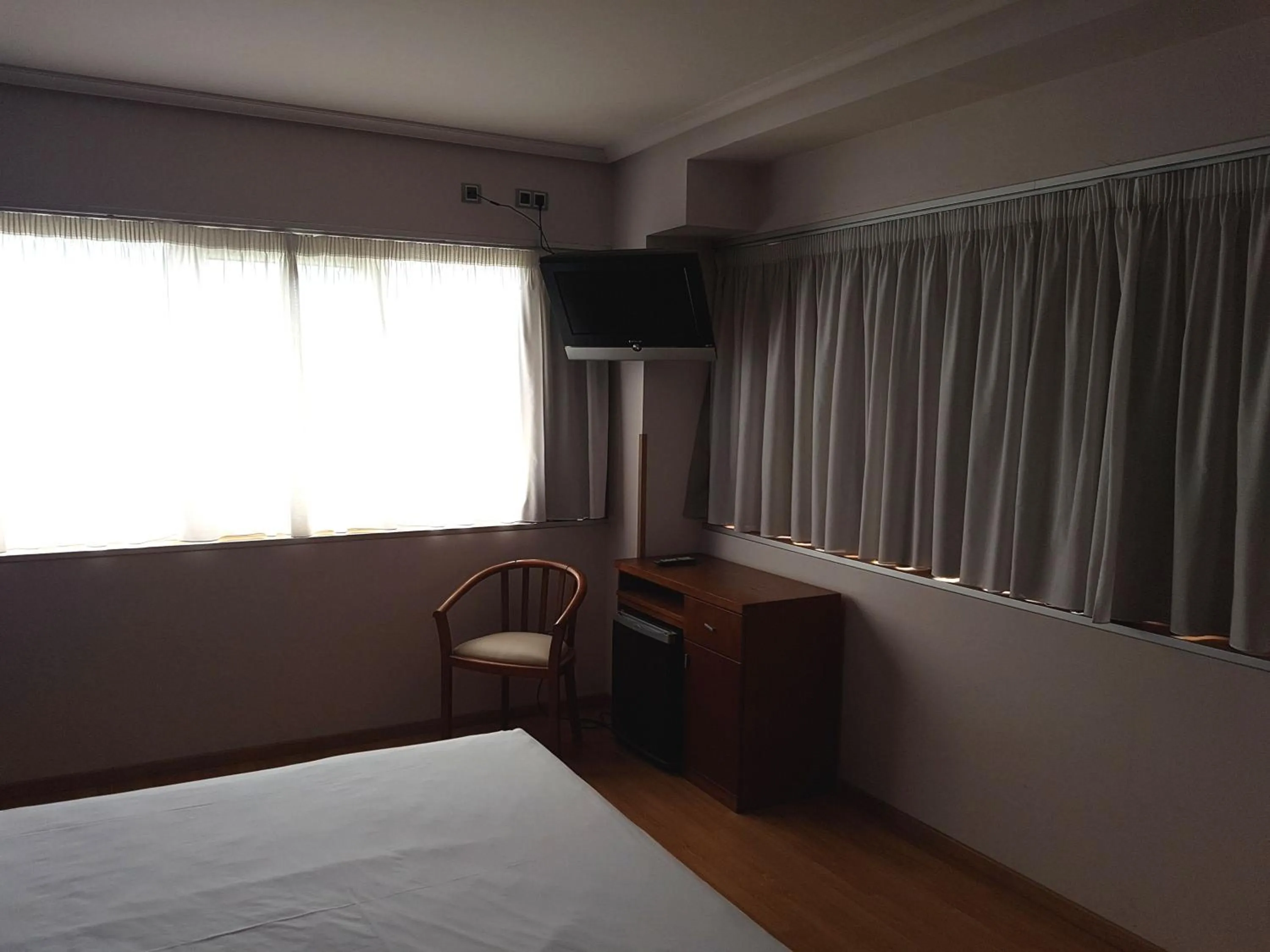 Photo of the whole room, TV/Entertainment Center in Hotel Ciudad de Corella