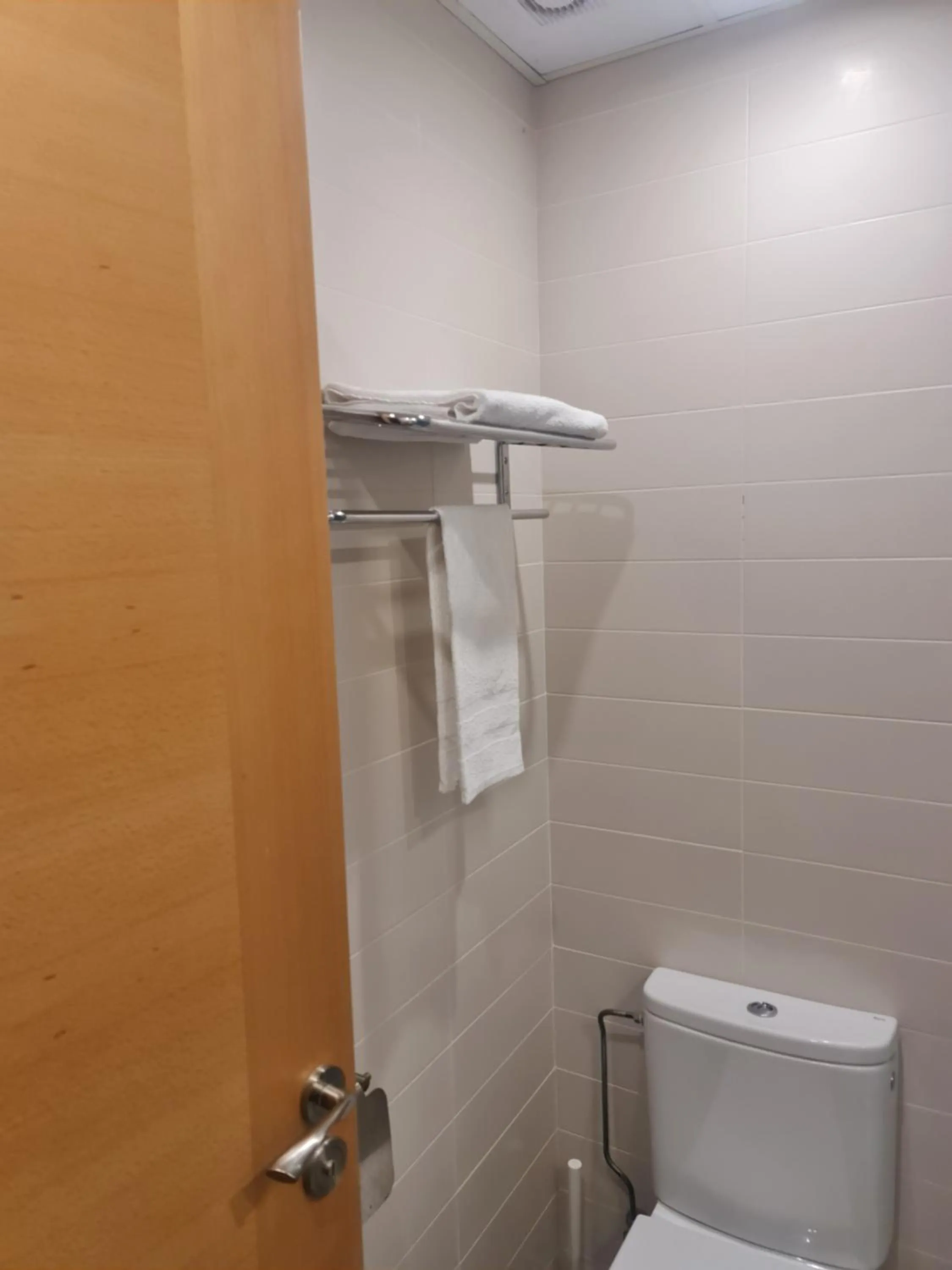 Toilet, Bathroom in Hotel Ciudad de Corella