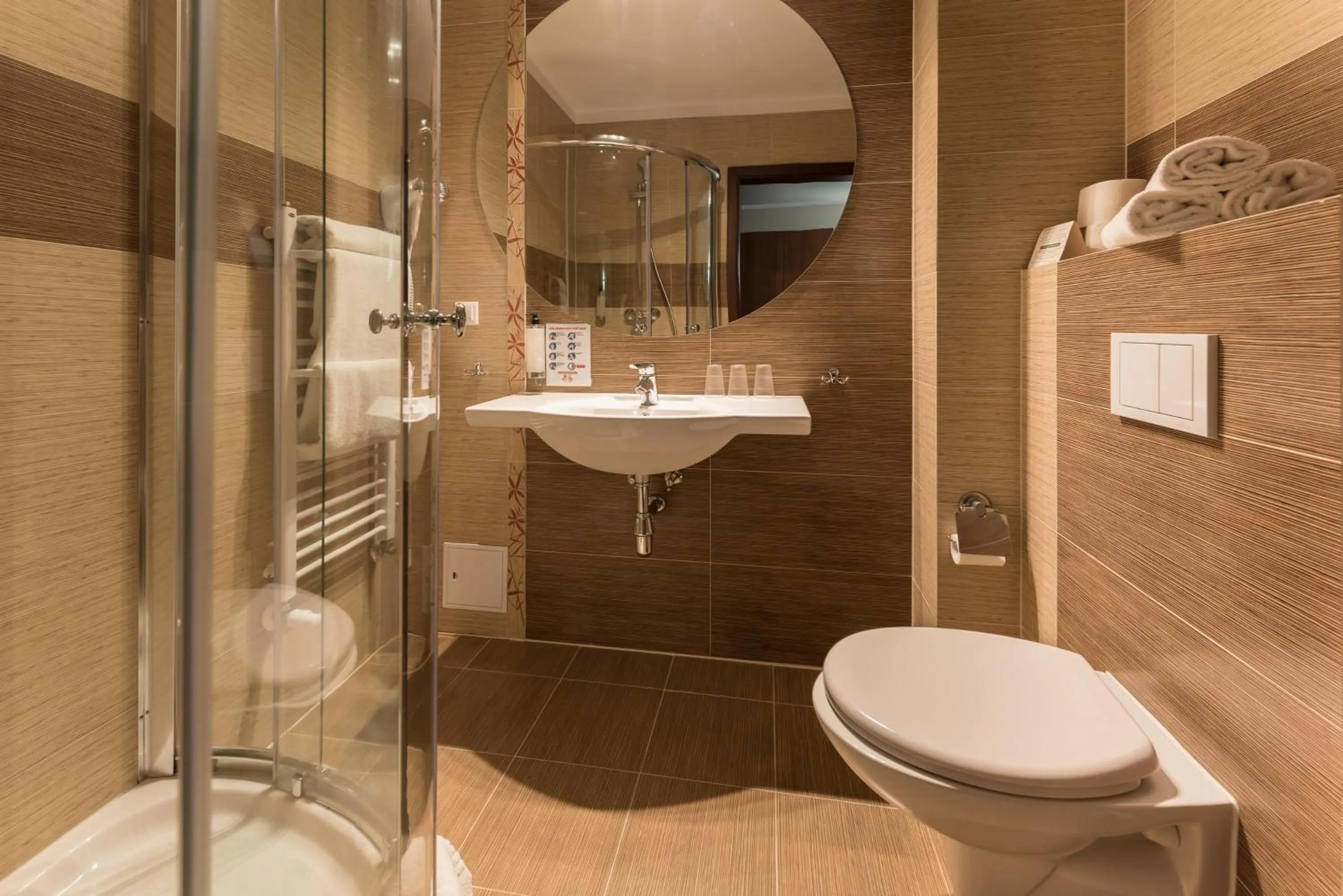 Shower in Hotel Beskidzki Raj Medical SPA