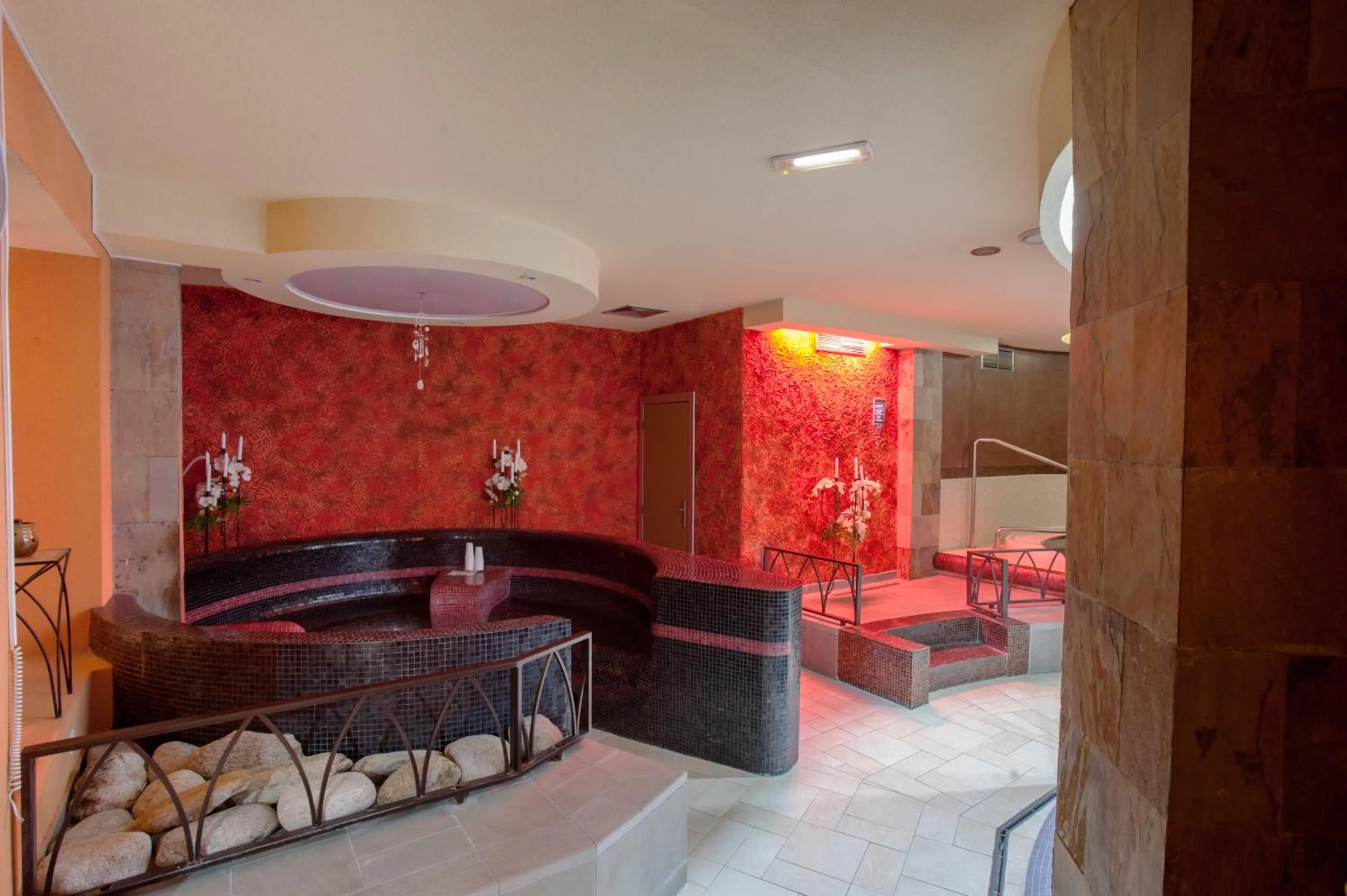 Spa and wellness centre/facilities, Bed in Hotel Magnus Trenčín