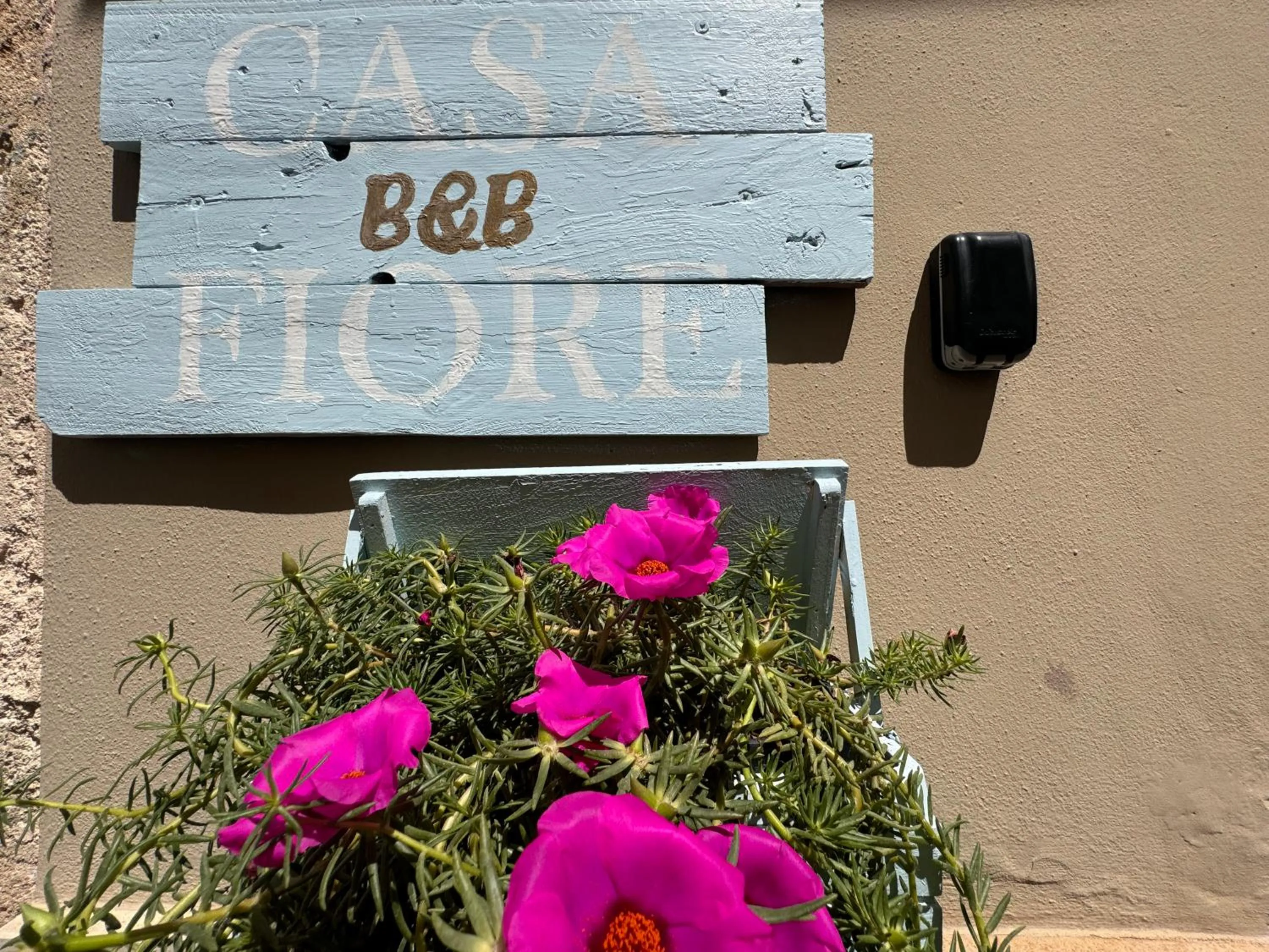 Property logo or sign in B&B Casa Fiore