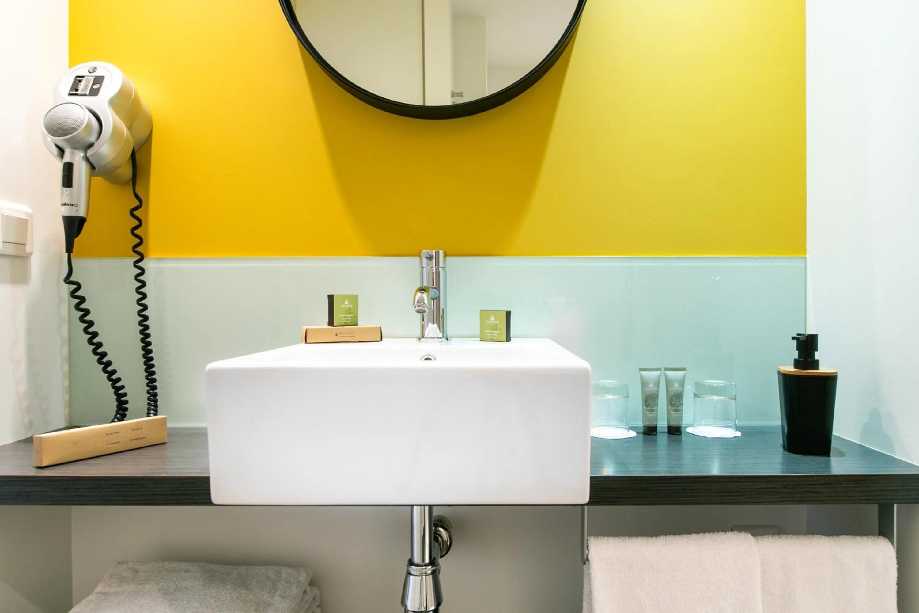 Bathroom in Hotel Restaurant Saint James, Montaigu-Vendée The Originals Boutique