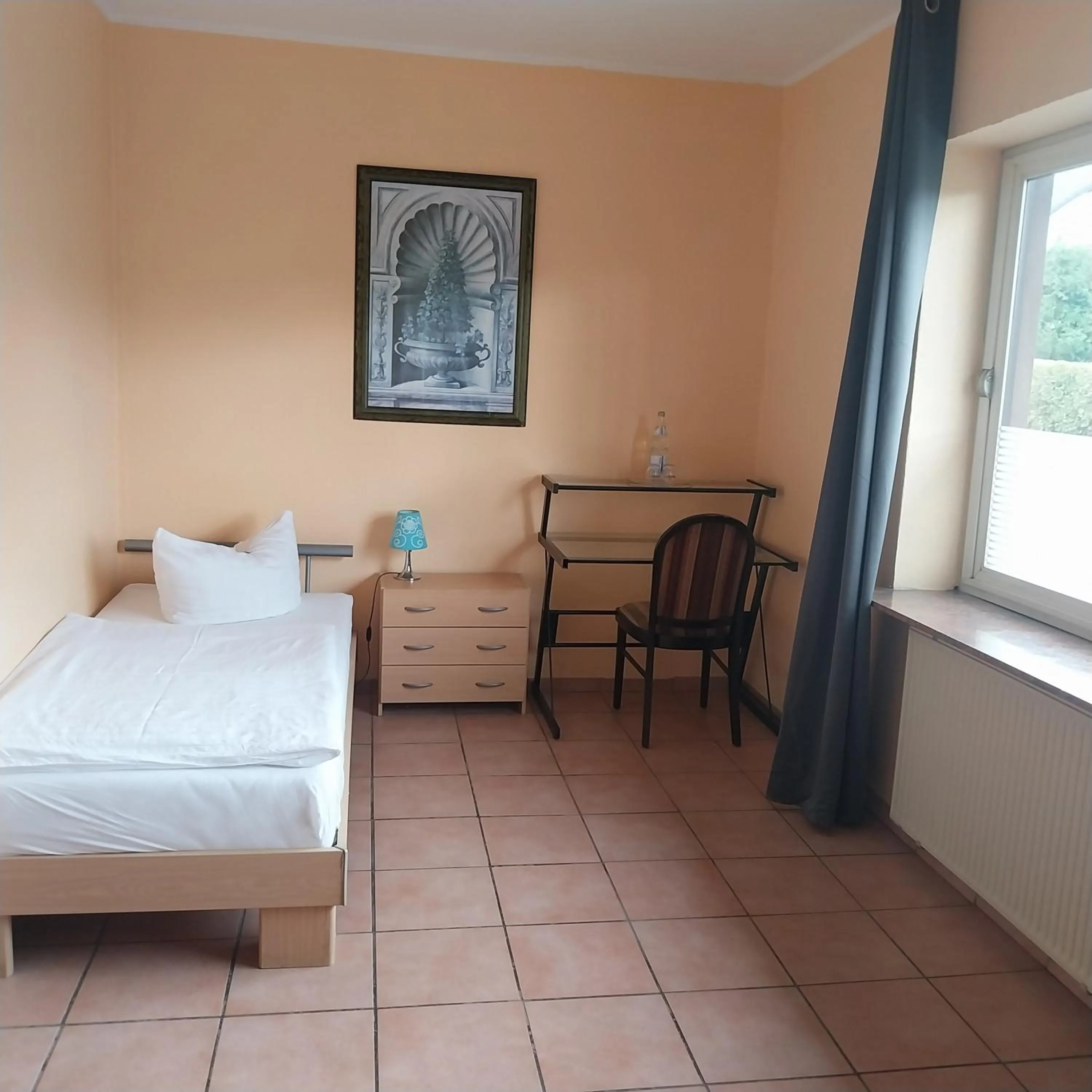 Bed in Landhaus im kühlen Grunde Garni