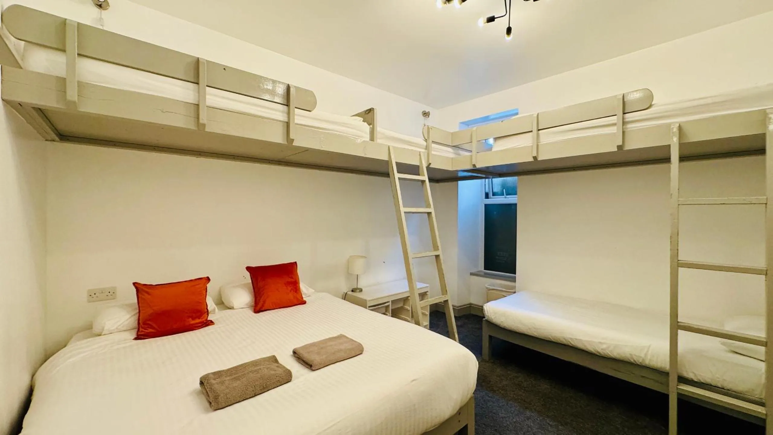 Bed in Town Lodge
