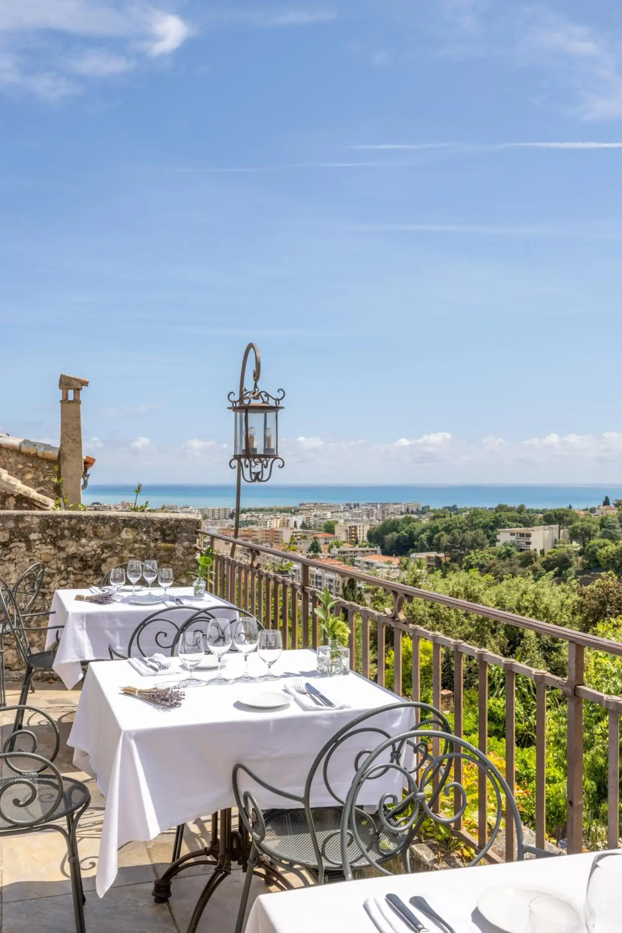 Restaurant/places to eat in Château Le Cagnard Restaurant/places to eat in Château Le Cagnard