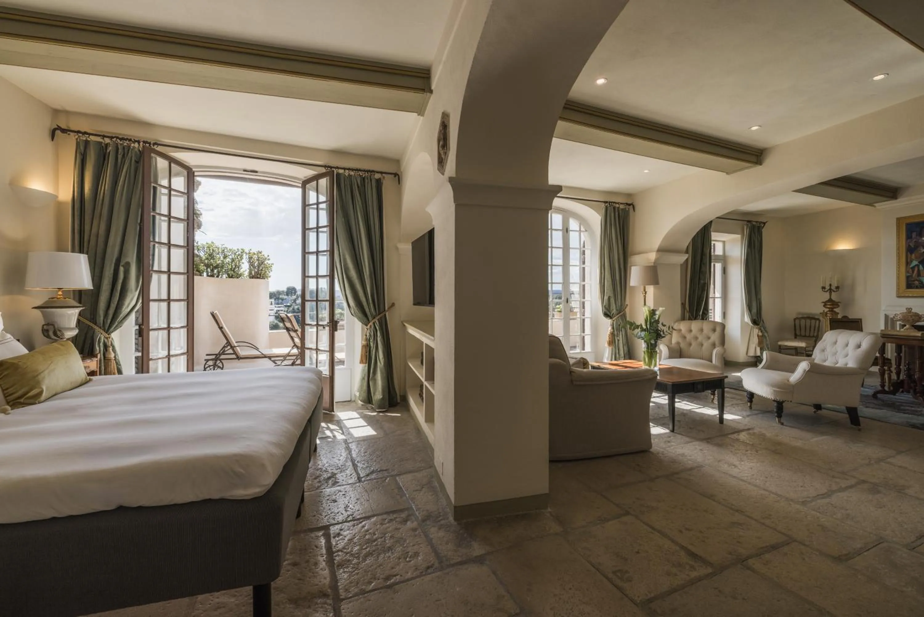 Property building, Bed in Château Le Cagnard