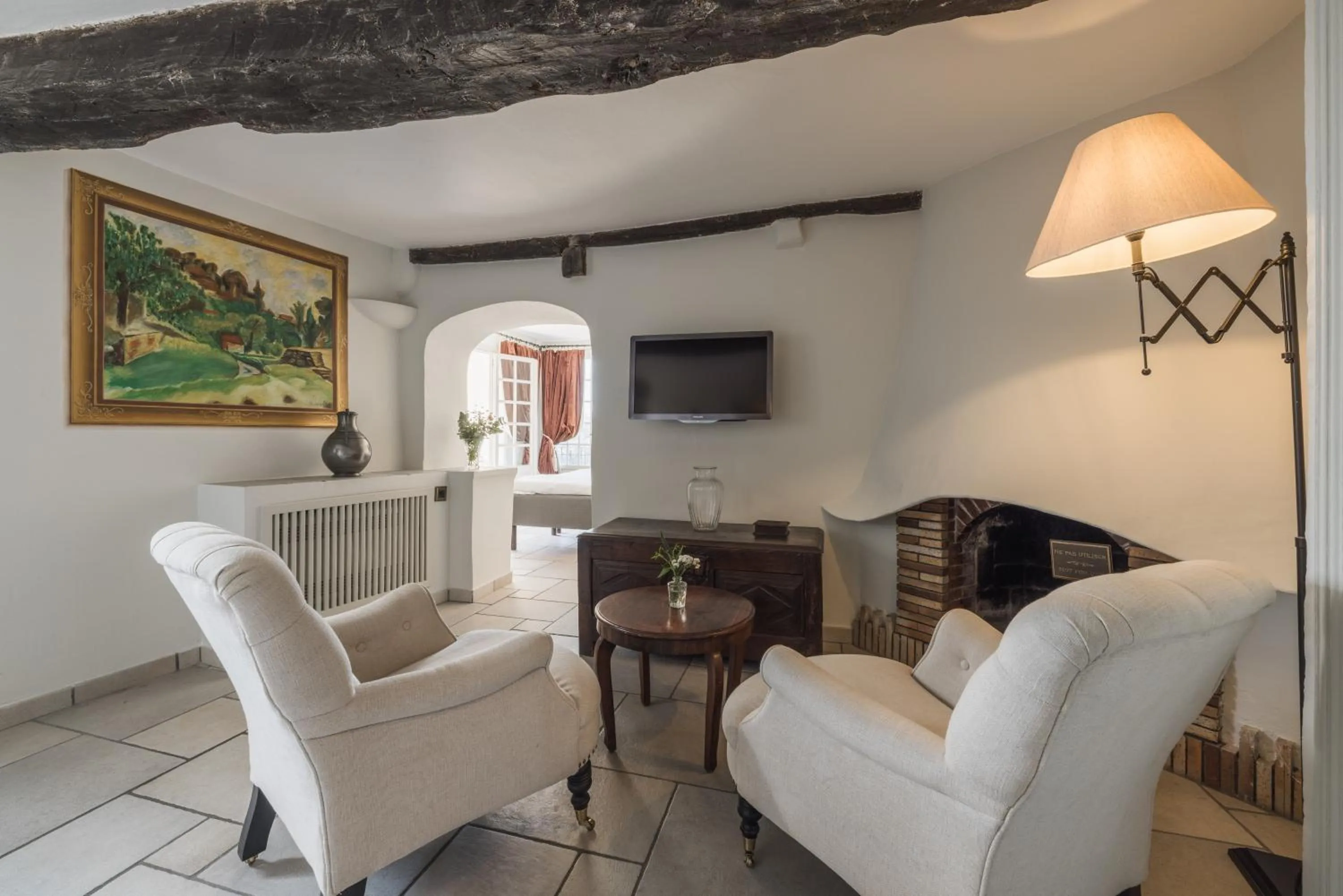 Property building in Château Le Cagnard