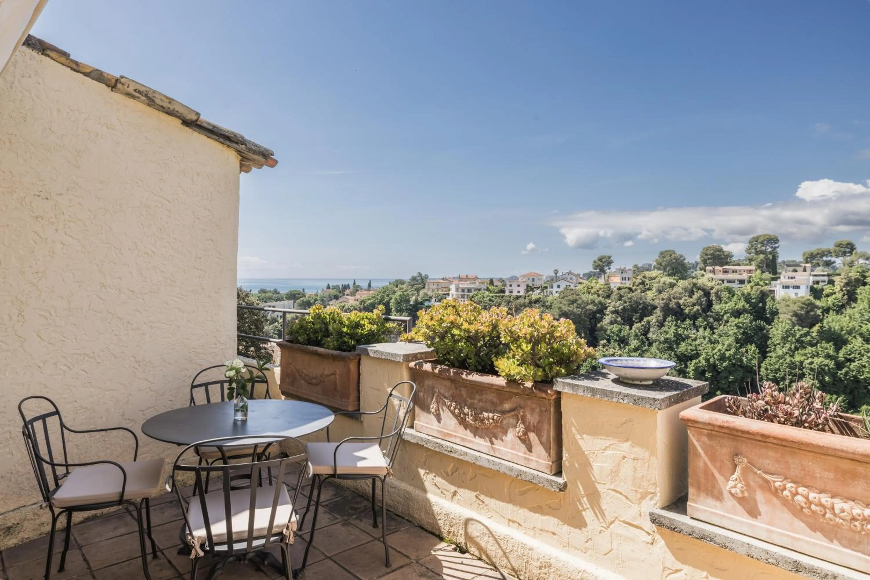 Balcony/Terrace in Château Le Cagnard
