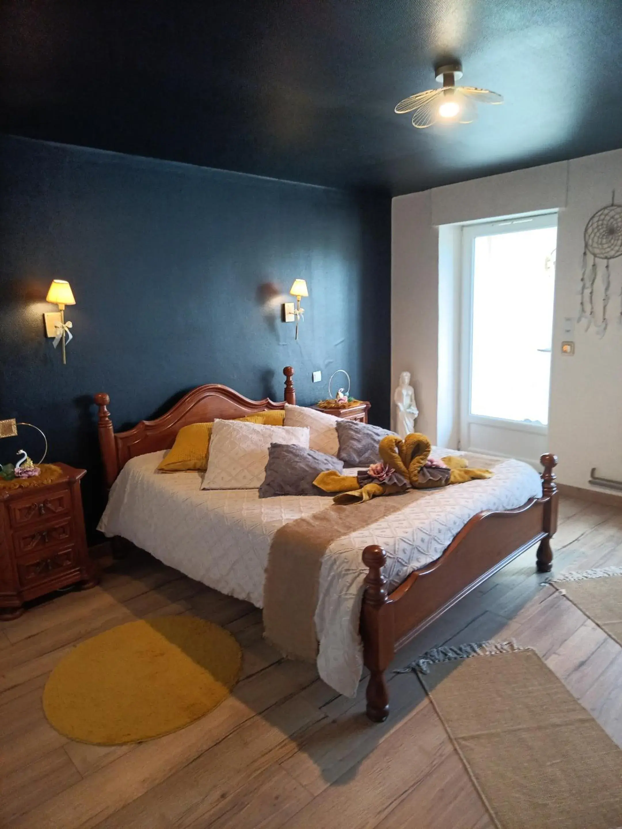 Deluxe Double Room in Gîtes & Chambres d'hôtes Villa La Lorraine Deluxe Double Room in Gîtes & Chambres d'hôtes Villa La Lorraine