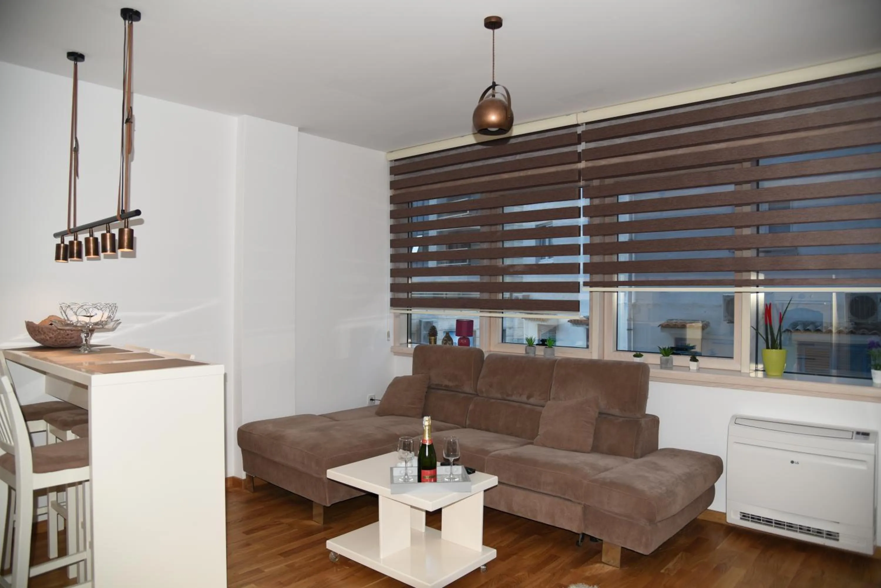 Property building in Apartment Lux Fontana