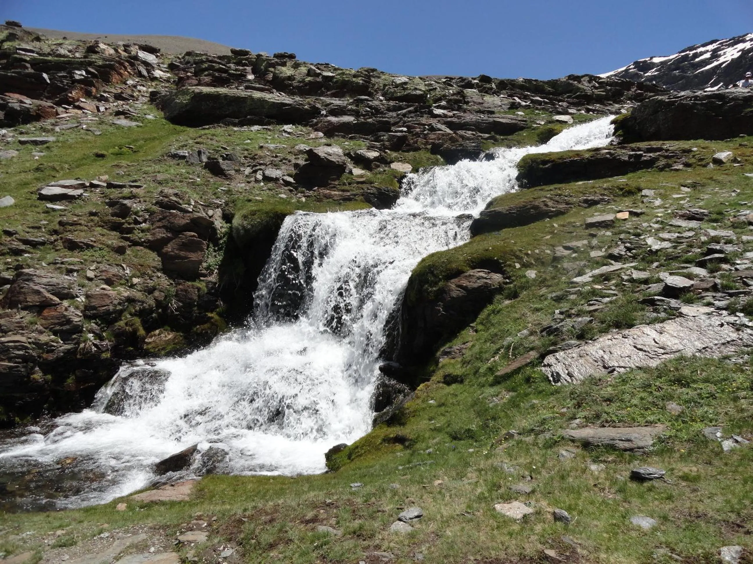 Hiking in Casa Rural Arroyo de la Greda, your perfect base for activities in Sierra Nevada and Granada