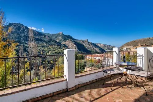 Casa Rural Arroyo de la Greda, your perfect base for activities in Sierra Nevada and Granada