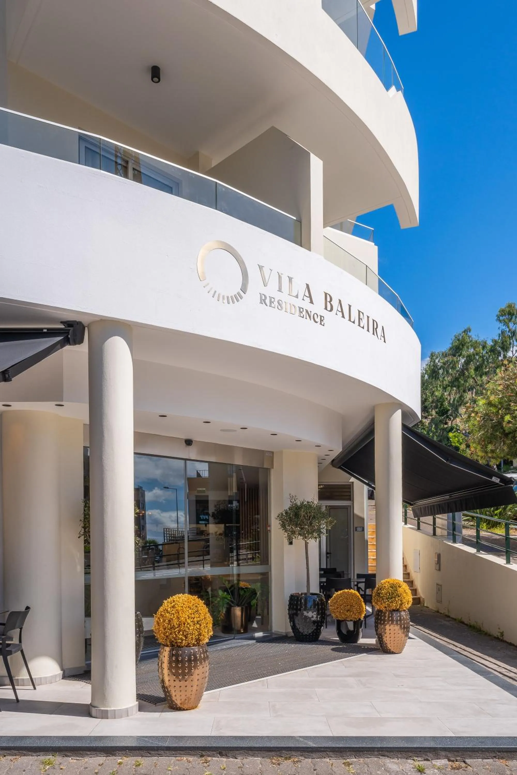 Property building in Vila Baleira Residence