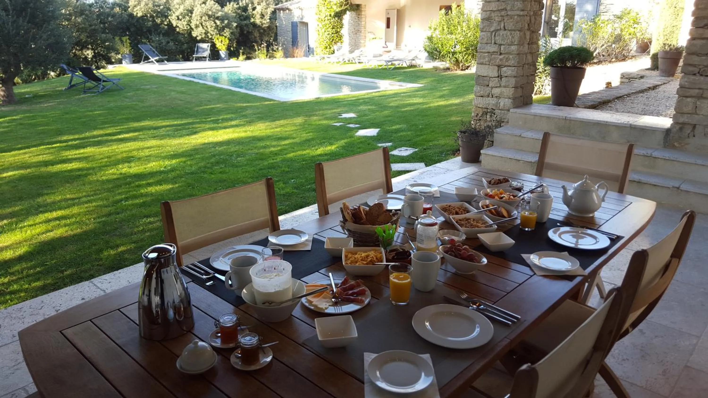 Breakfast in Les Terrasses - Gordes