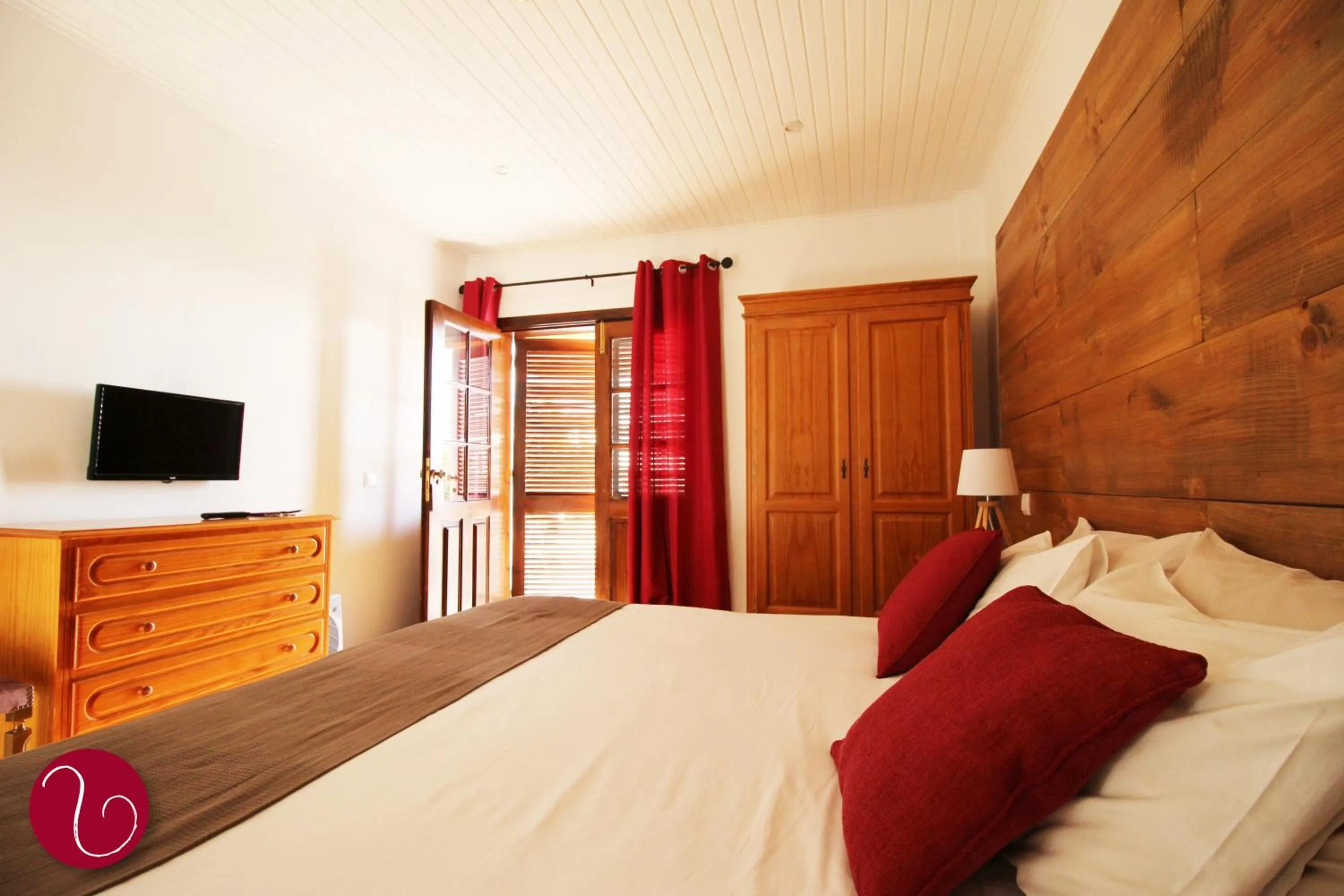 Bedroom, Bed in GuestHouse Vila Lusitania