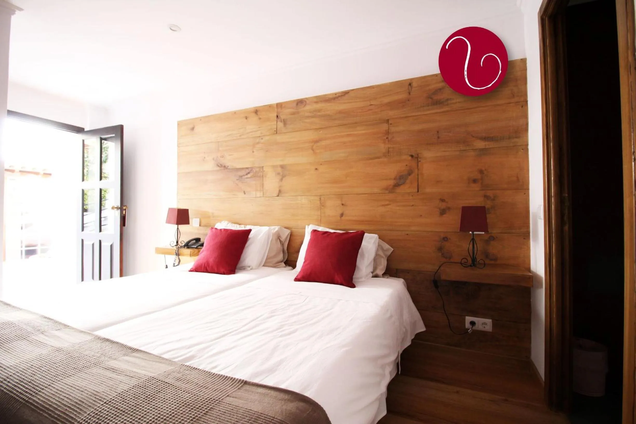 Bedroom, Bed in GuestHouse Vila Lusitania