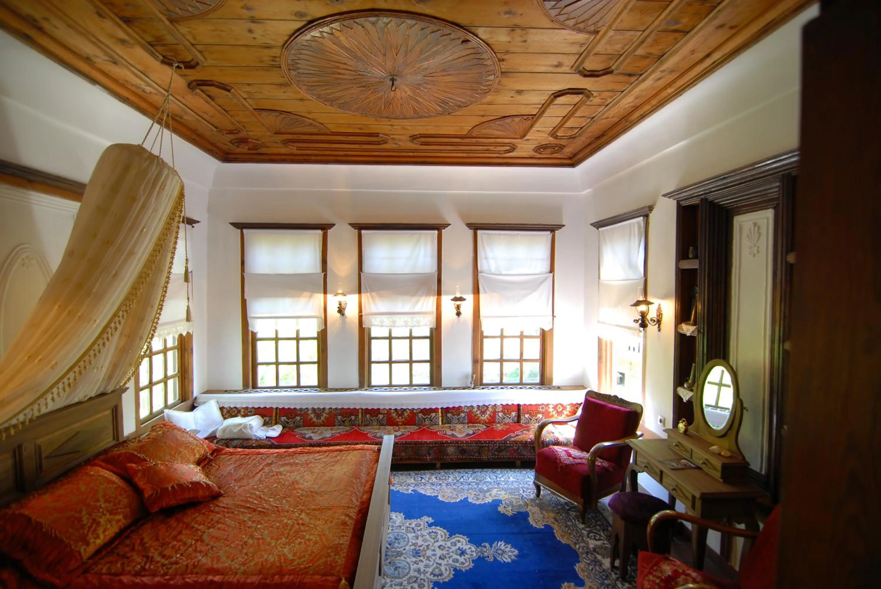 Bed in Mehves Hanim Konagi