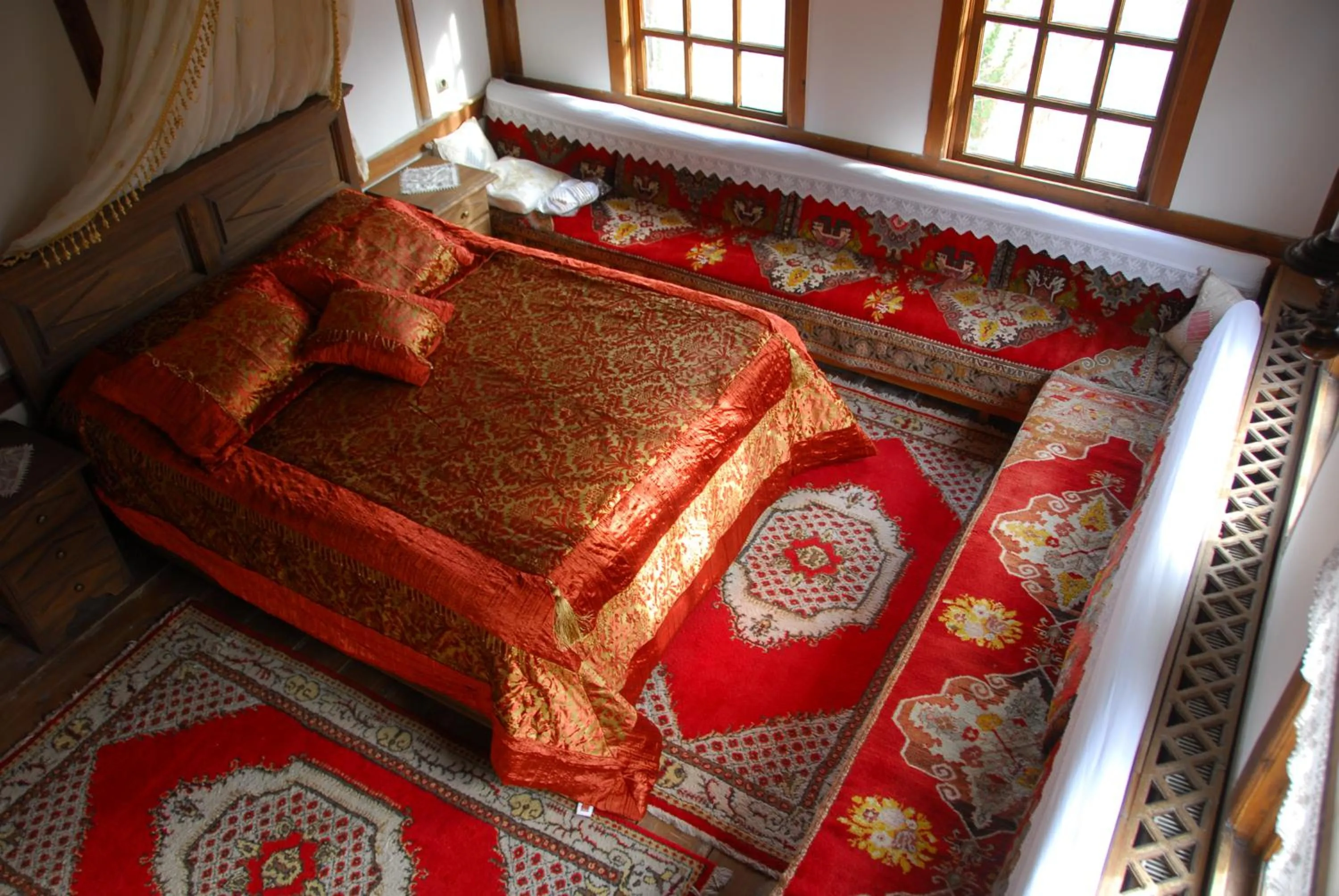 Photo of the whole room, Bed in Mehves Hanim Konagi