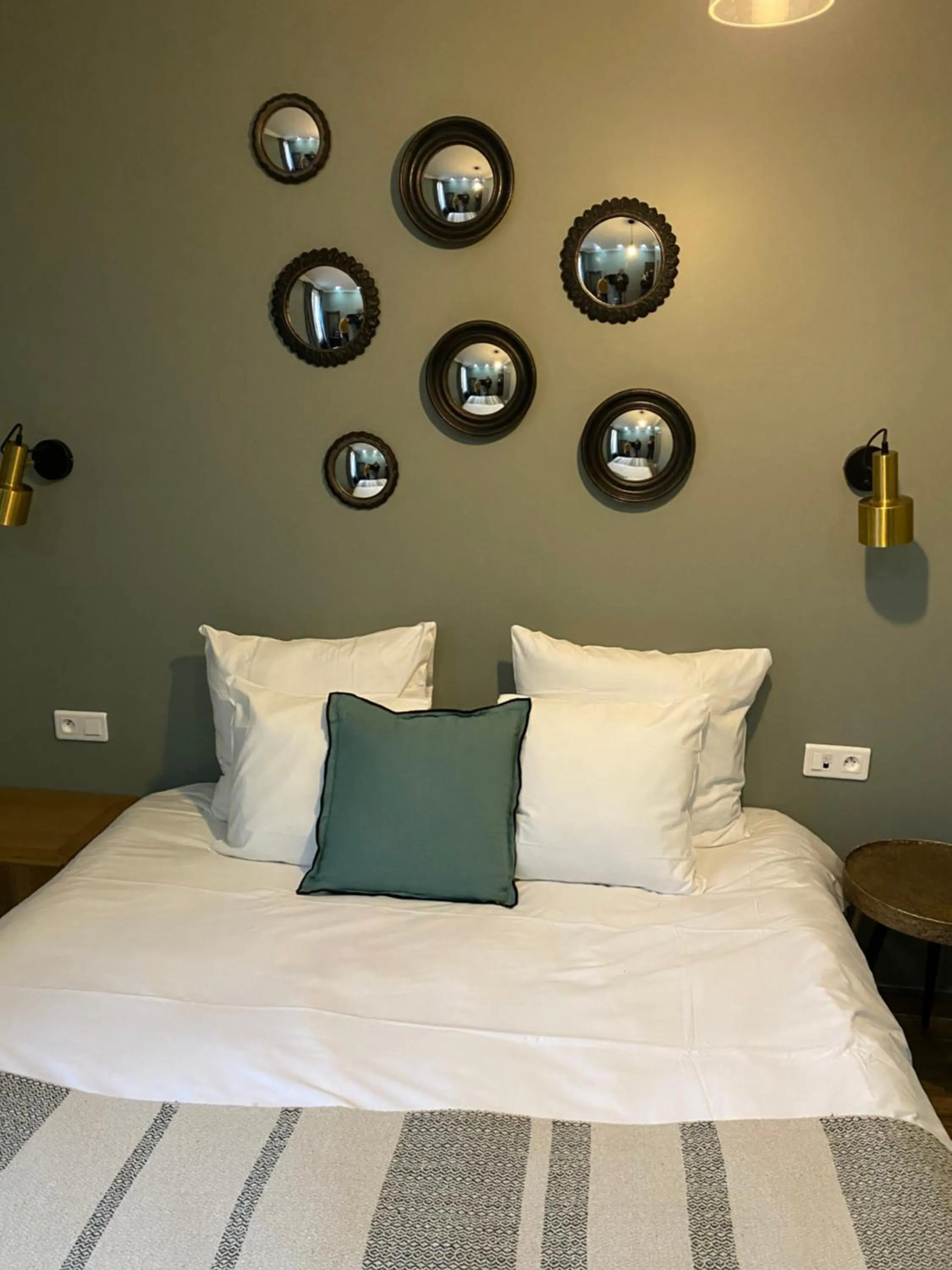 Bed in Le Grand Albert 1er