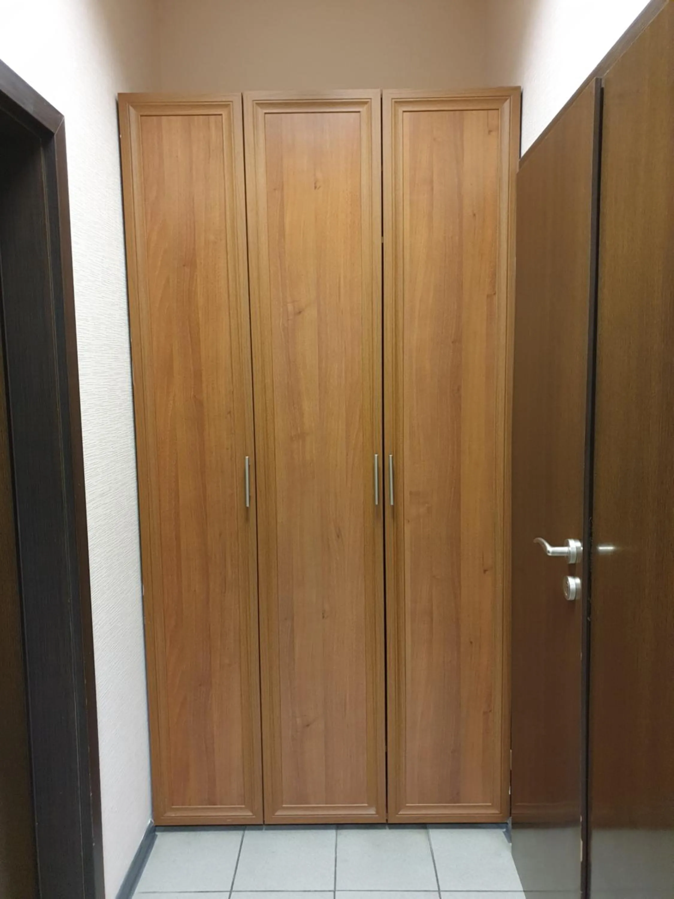 wardrobe in Hotel Obolon-Arena