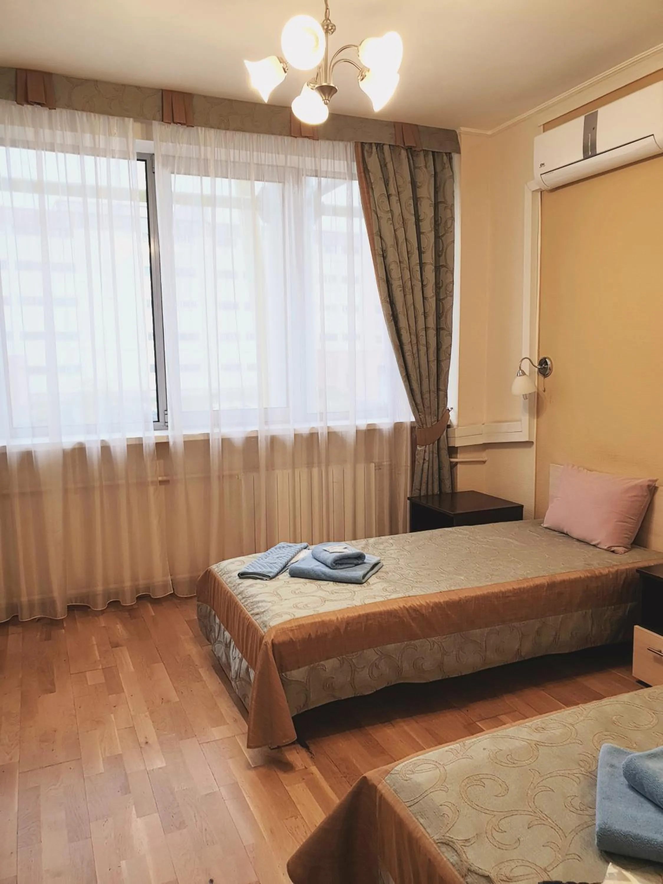 Seating area, Bed in Hotel Obolon-Arena