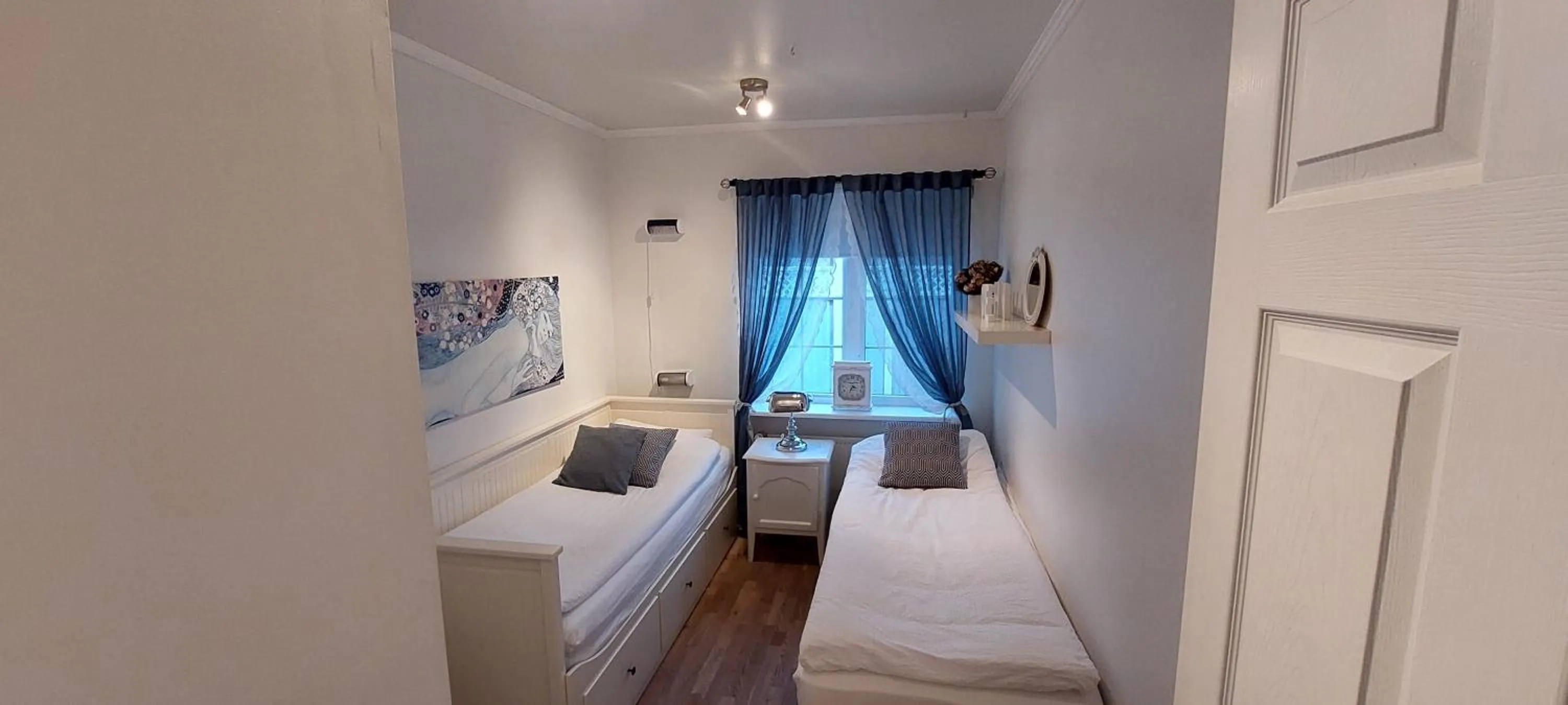 Bedroom, Bed in Ocean Front Villa