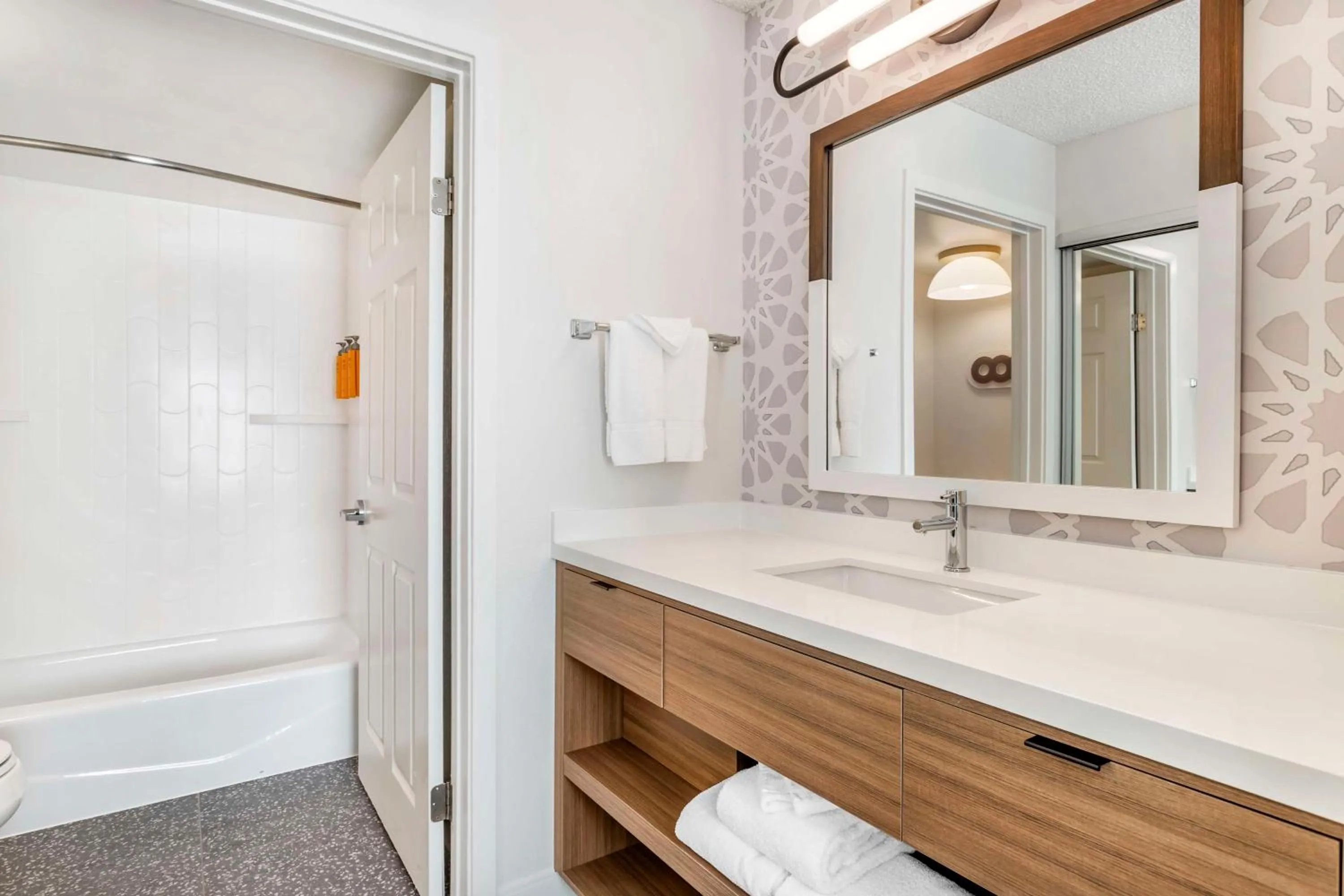 Bathroom in Sonesta ES Suites San Antonio Downtown Alamo Plaza - Newly Renovated