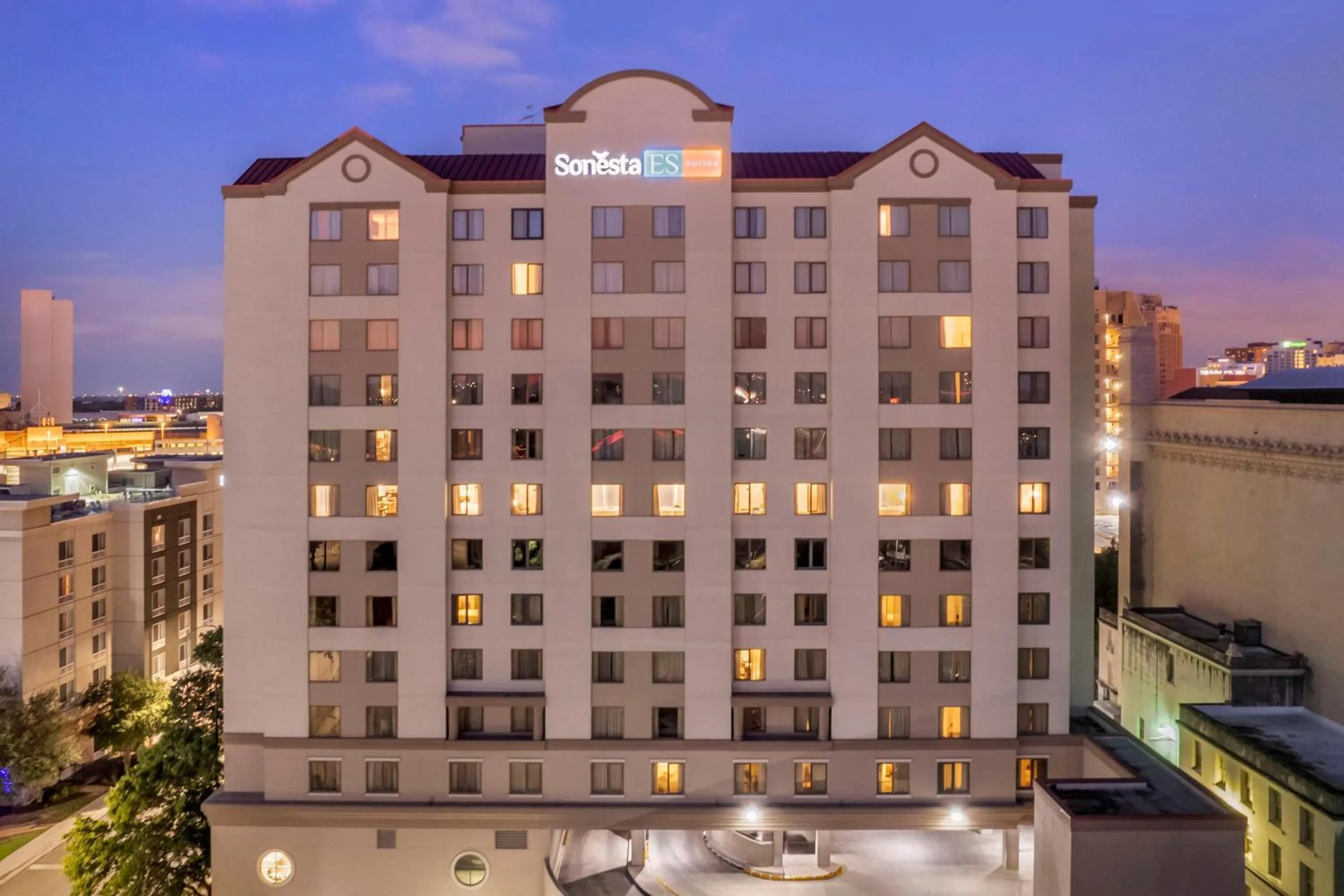 Property building in Sonesta ES Suites San Antonio Downtown Alamo Plaza - Newly Renovated