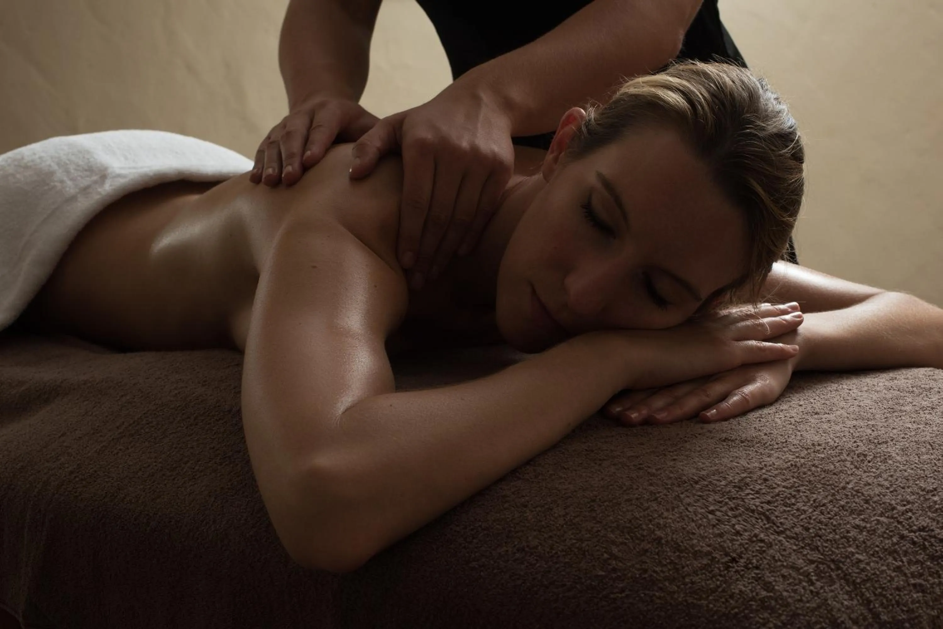 Massage in CGH Résidences & Spas Le Village De Lessy