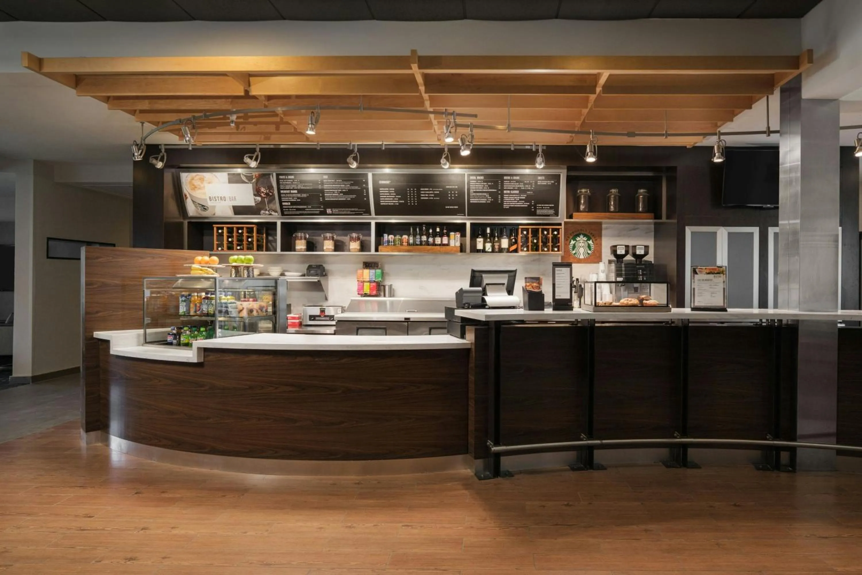 Restaurant/places to eat in Courtyard by Marriott Louisville East