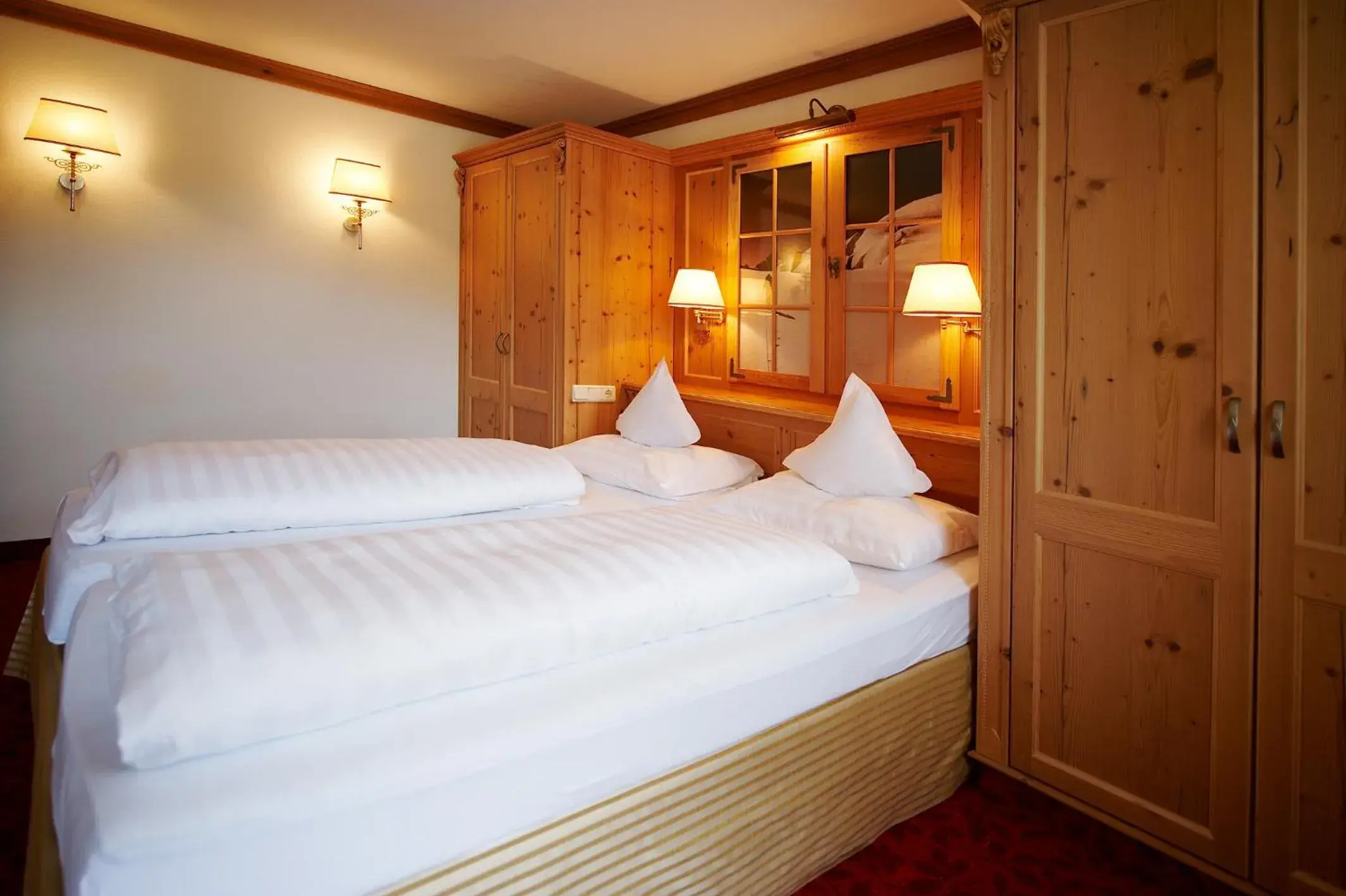 Bed in Hotel Solaria Ischgl - 4 superior