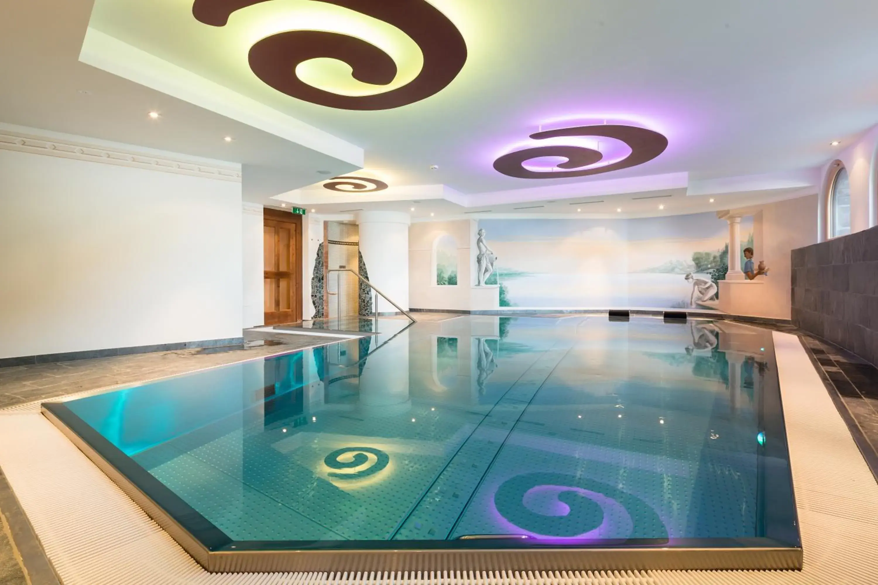Swimming Pool in Hotel Solaria Ischgl - 4 superior