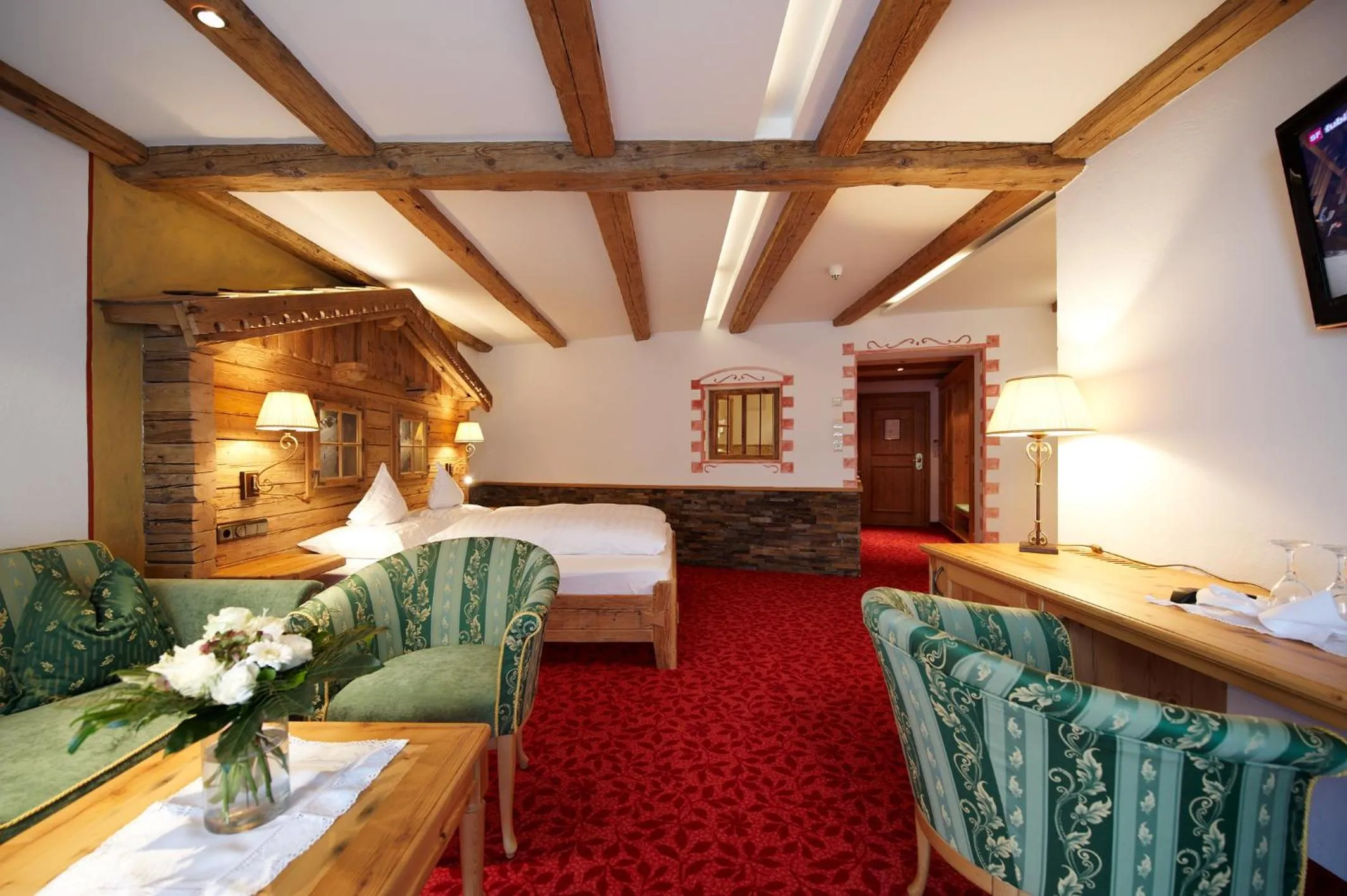 Photo of the whole room, Bed in Hotel Solaria Ischgl - 4 superior