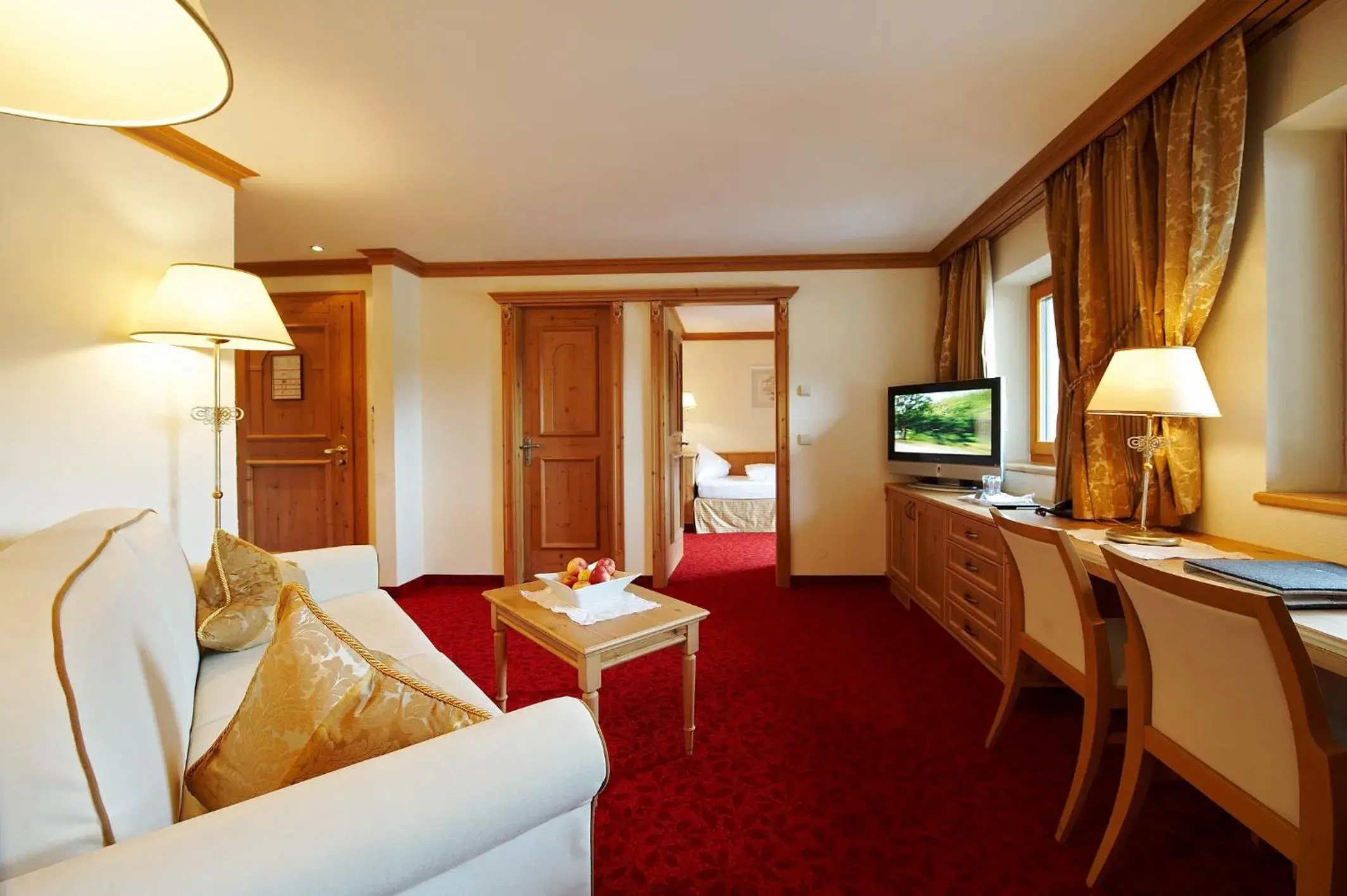Photo of the whole room, Bed in Hotel Solaria Ischgl - 4 superior