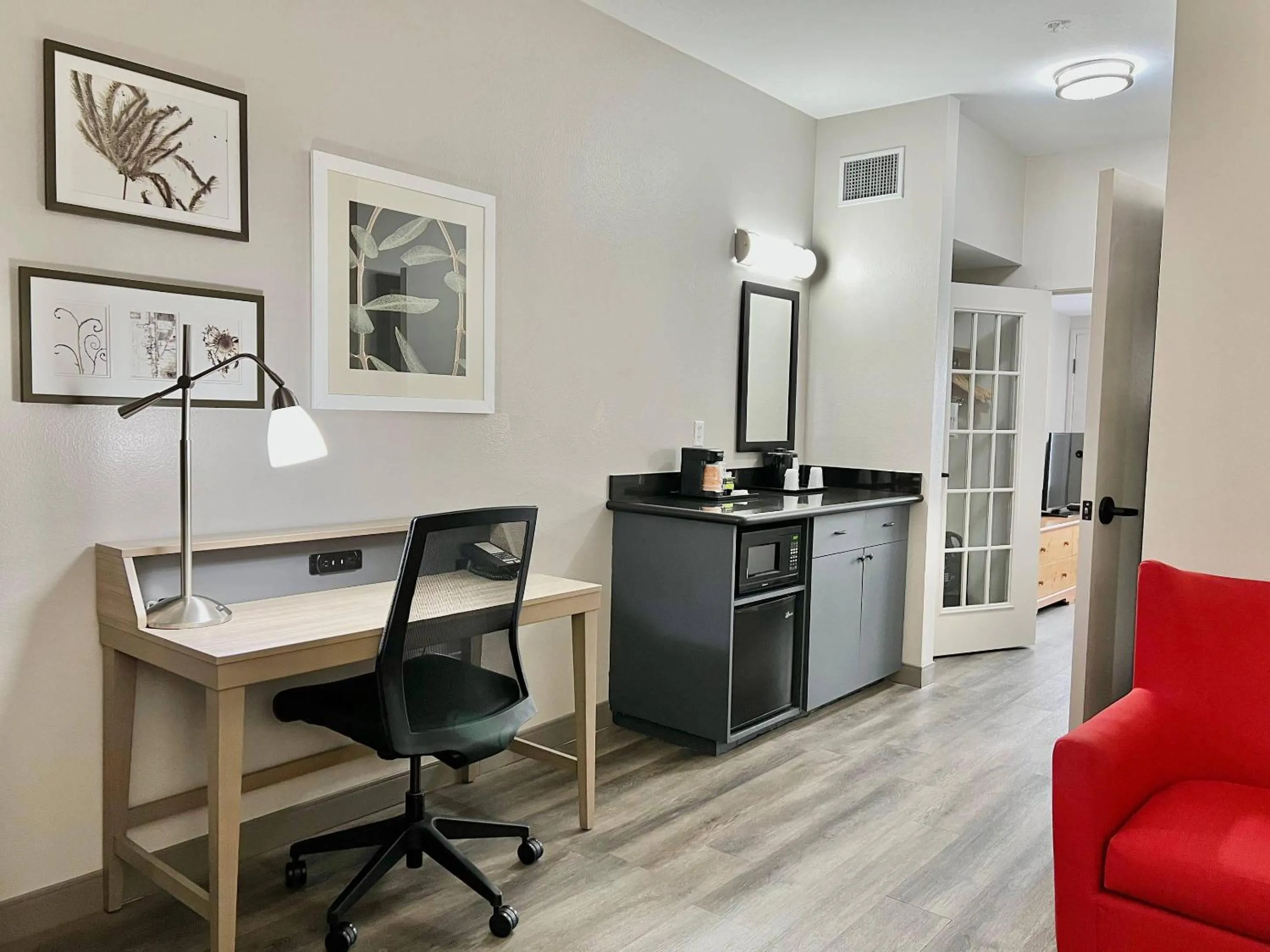 Bedroom in Country Inn & Suites by Radisson, Tucson Airport, AZ