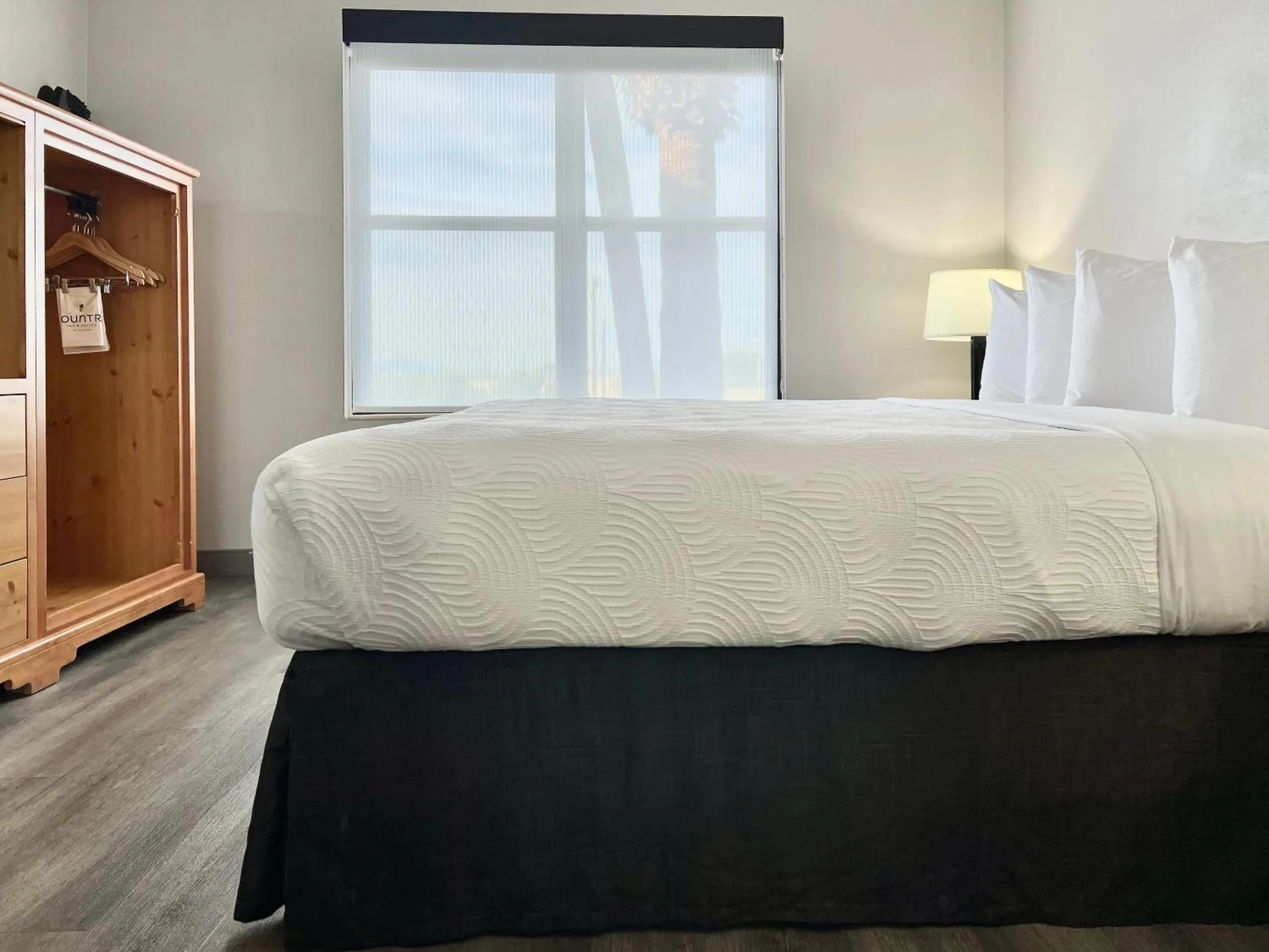 Bedroom, Bed in Country Inn & Suites by Radisson, Tucson Airport, AZ