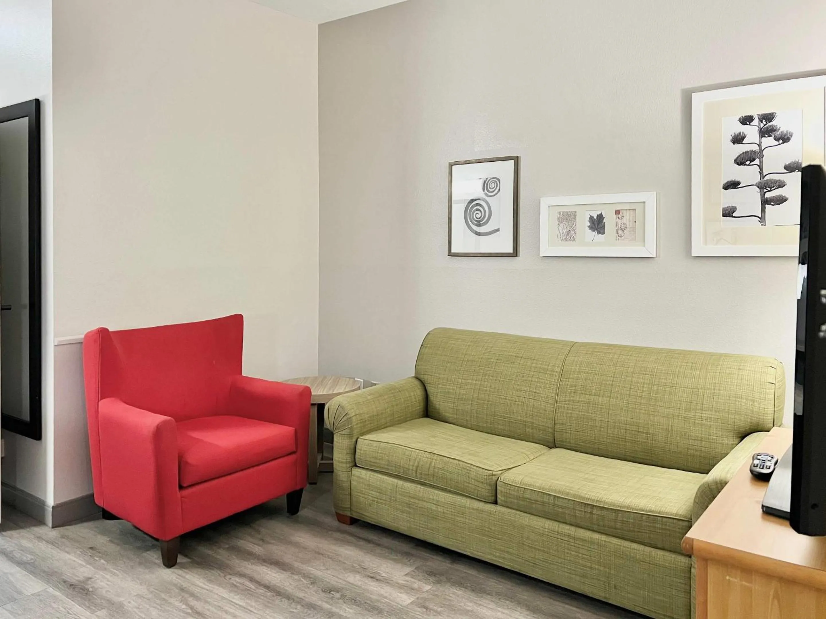 Bedroom in Country Inn & Suites by Radisson, Tucson Airport, AZ