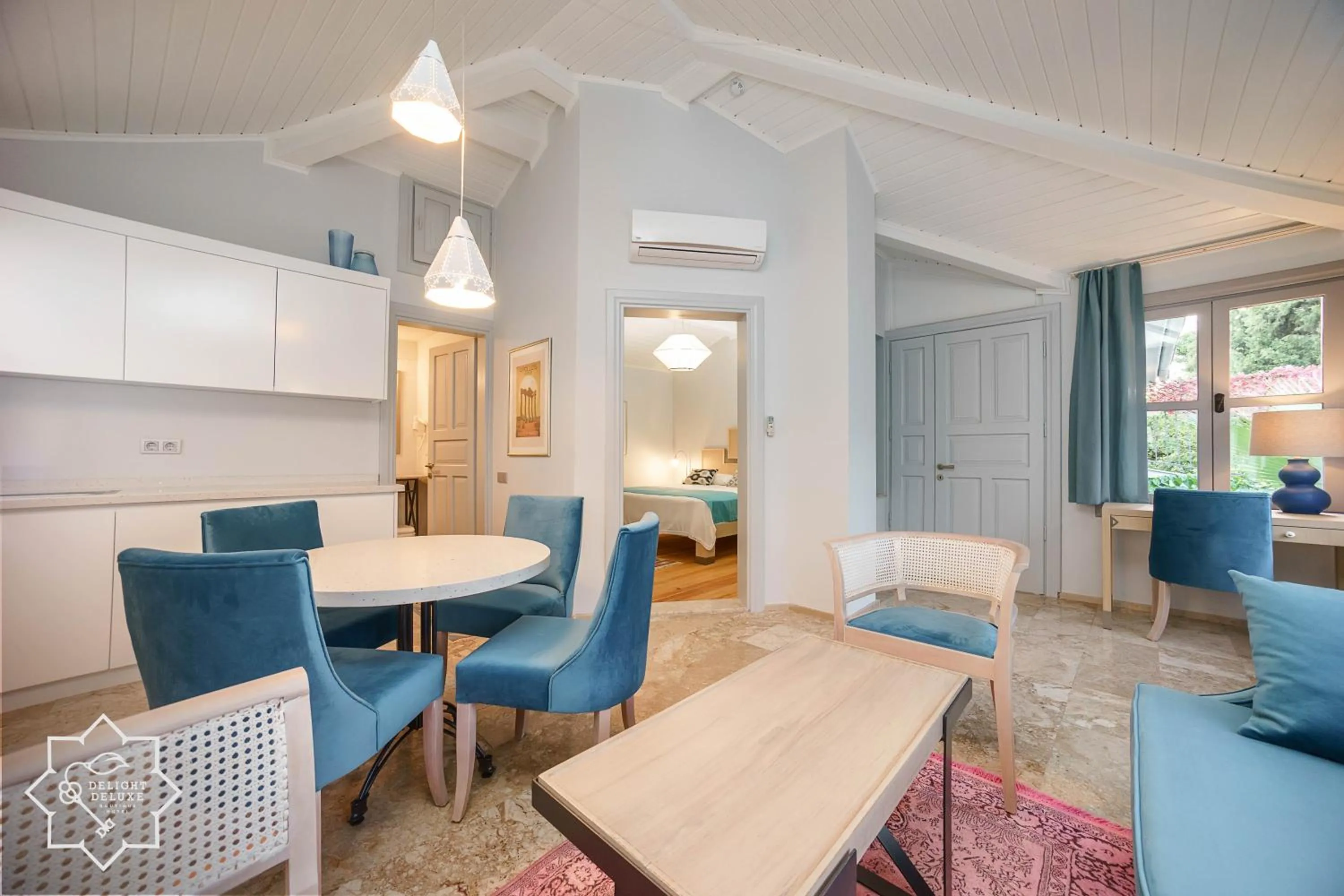 Kitchen or kitchenette in Delight Deluxe Hotel